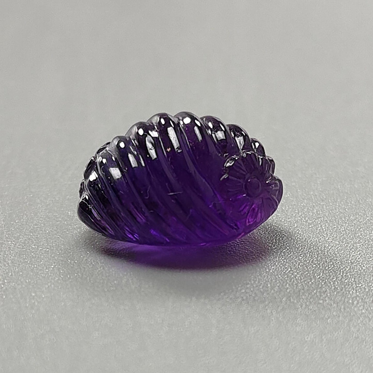 Purple Amethyst Quartz Gemstone Carving: Natural Untreated Unheated Amethyst Hand Carved Oval Shape 1pc for Jewelry February Birthstone
