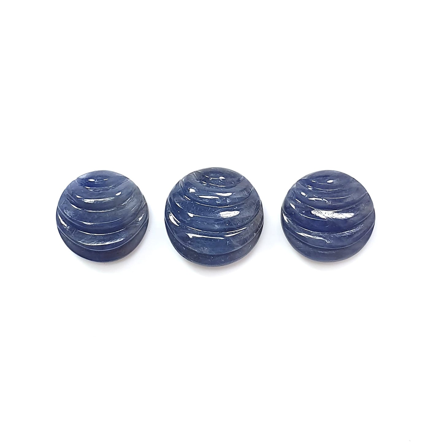 intaglio rotondo di zaffiro blu