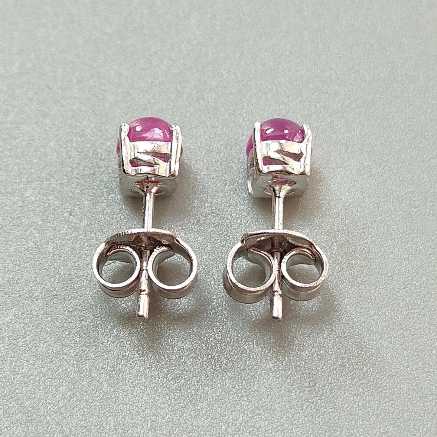 Ruby Plain Silver Earring: 1.61gms Natural Untreated Ruby Round Plain 925 Sterling Silver Prong Set Push Back Stud Earring 0.75"