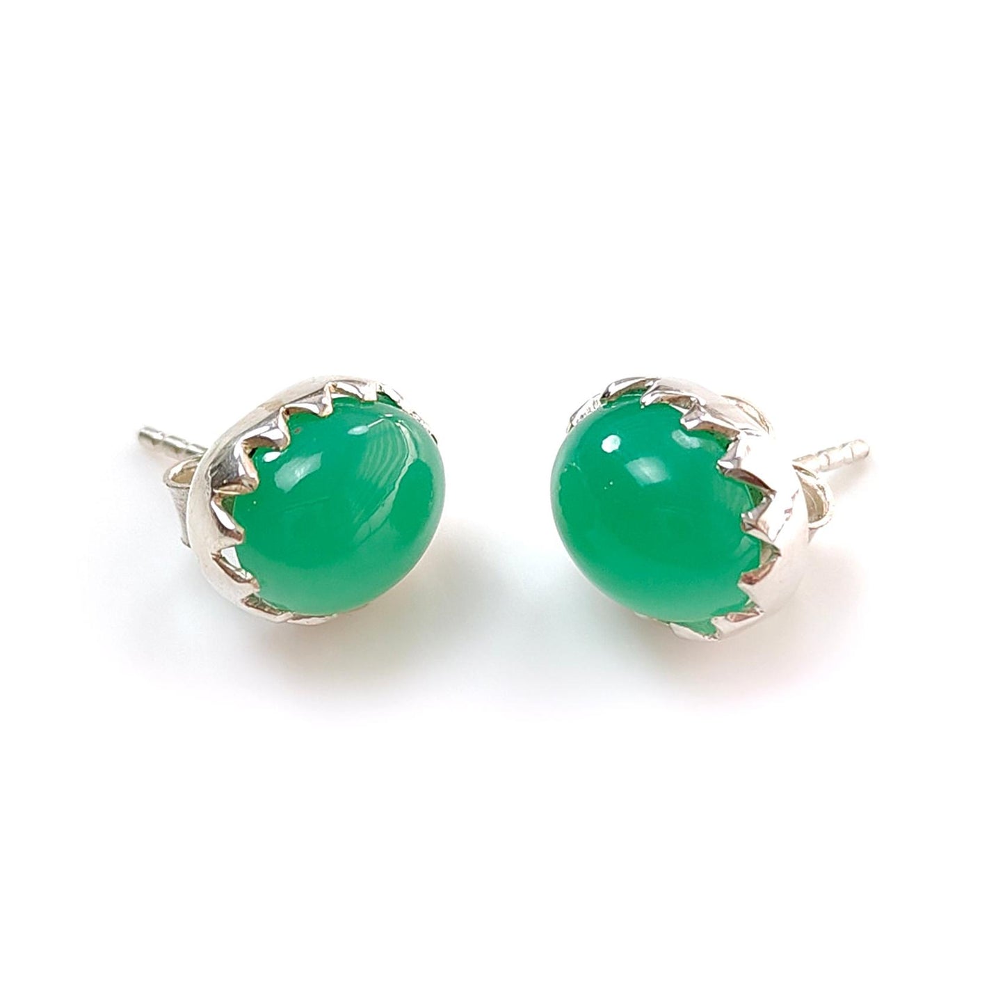Green Chrysoprase Cabochon Silver Earring: 3.14gms Natural Chrysoprase Oval Plain 925 Sterling Silver Bezel Set Stud Push Back Earring 0.50"