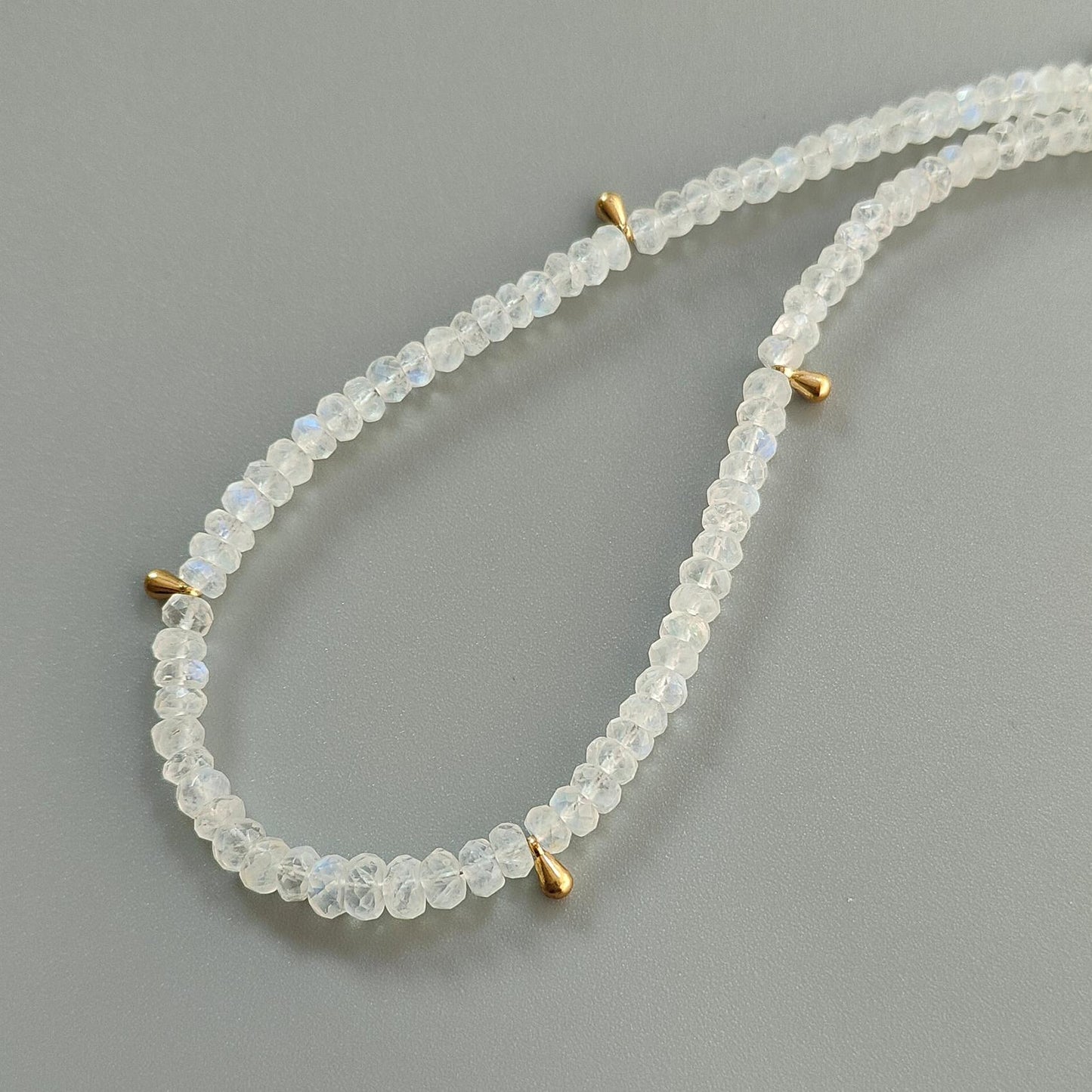 Rainbow Moonstone Gemstone Beads Necklace: 16.44gms Natural Moonstone Plain Rondelle Brass Necklace 18.5" Necklace June Birthstone