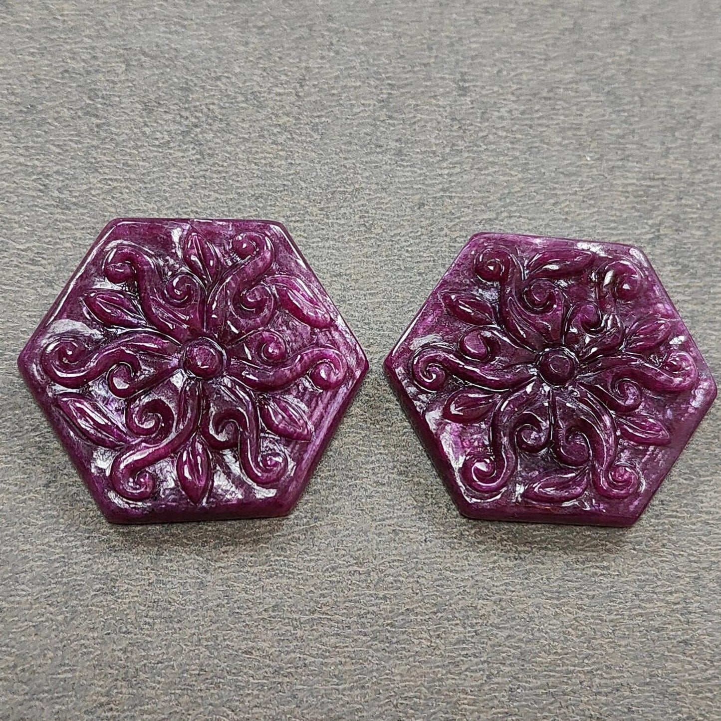 Ruby Gemstone Carving : 76.30cts Natural Untreated Unheated Red Ruby Hand Carved Hexagon Shape 29*25.5mm Pair