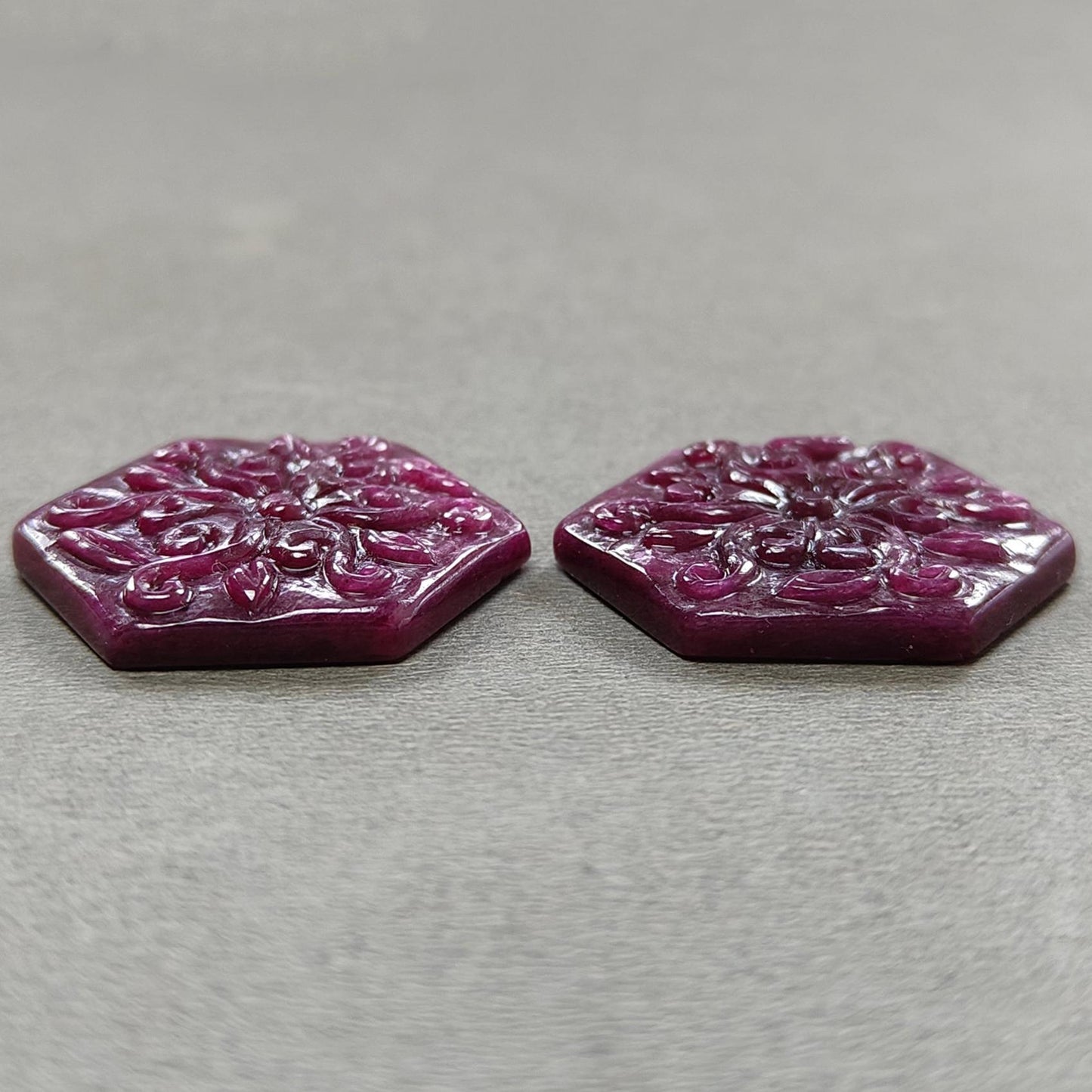 Ruby Gemstone Carving : 76.30cts Natural Untreated Unheated Red Ruby Hand Carved Hexagon Shape 29*25.5mm Pair