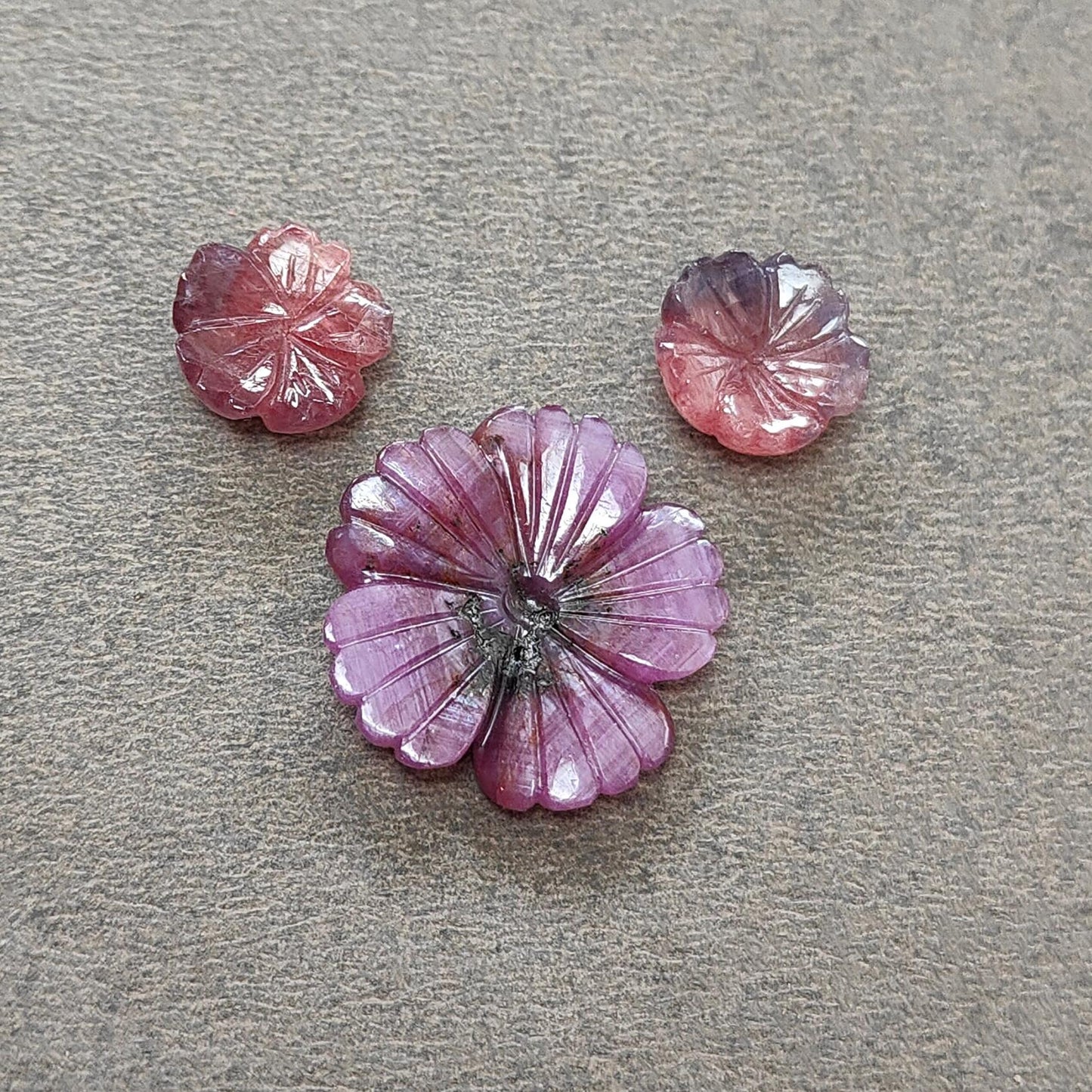 Rosemary Sheen SAPPHIRE Gemstone Flat Slices & Flower Carving : Natural Untreated Unheated Multi Sapphire Round , Hexagon Shapes Sets