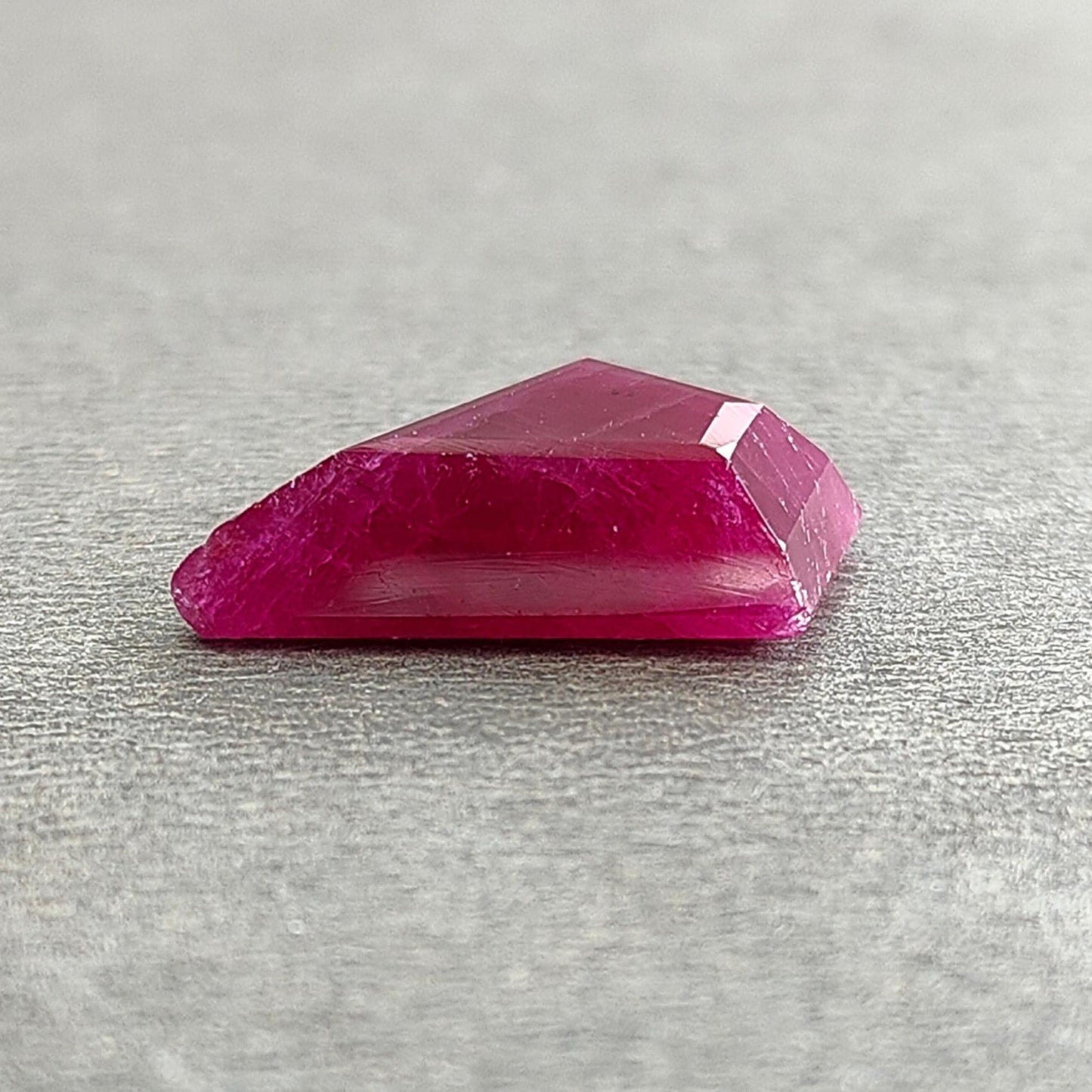 Ruby Gemstone Step Cut : 11.40cts Natural Untreated Unheated Red Ruby Uneven Shape 20*14mm 1pc