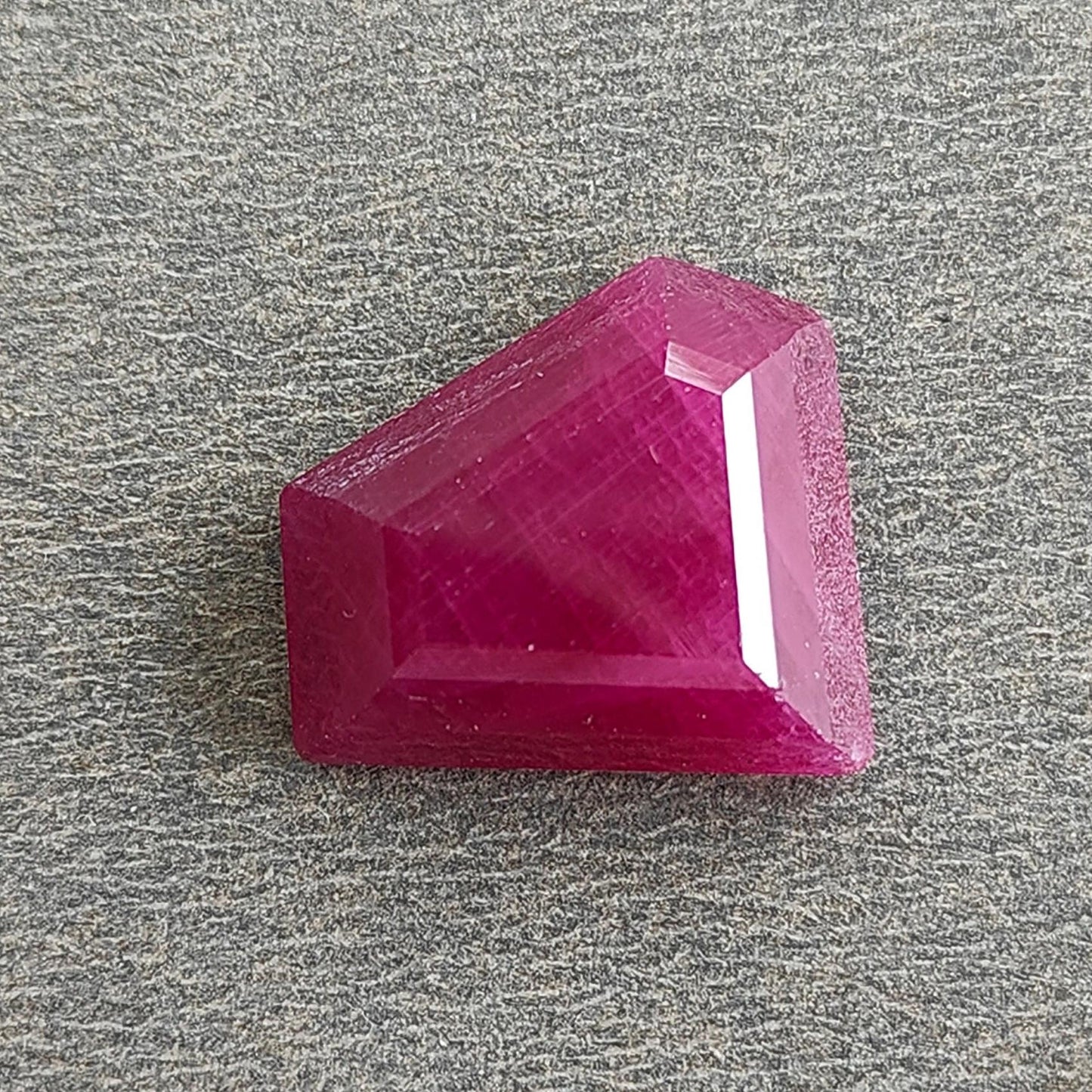 Ruby Gemstone Step Cut : 11.42cts Natural Untreated Unheated Red Ruby Trapezium Shape 14*16mm 1pc