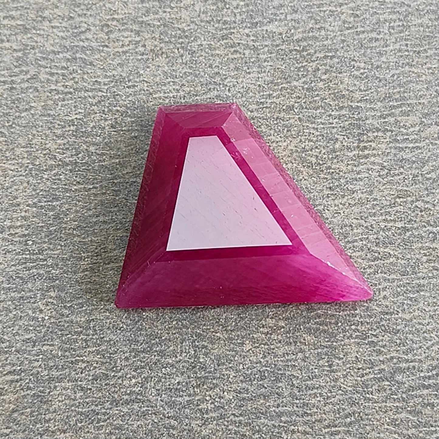 Ruby Gemstone Step Cut : 16.20cts Natural Untreated Unheated Red Ruby Trapezium Shape 17*20mm 1pc