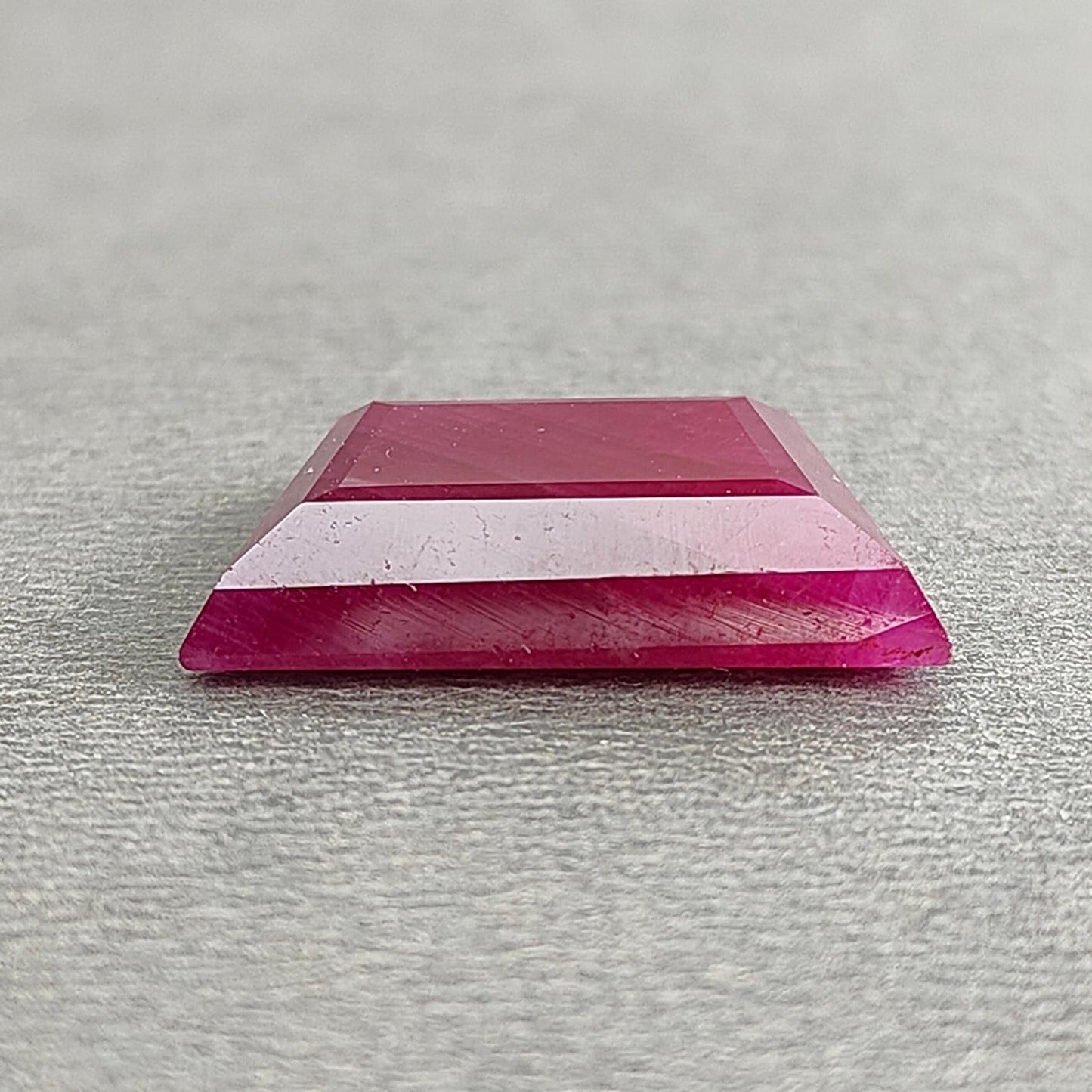 Ruby Gemstone Step Cut : 16.30cts Natural Untreated Unheated Red Ruby Trapezium Shape 21*14mm 1pc