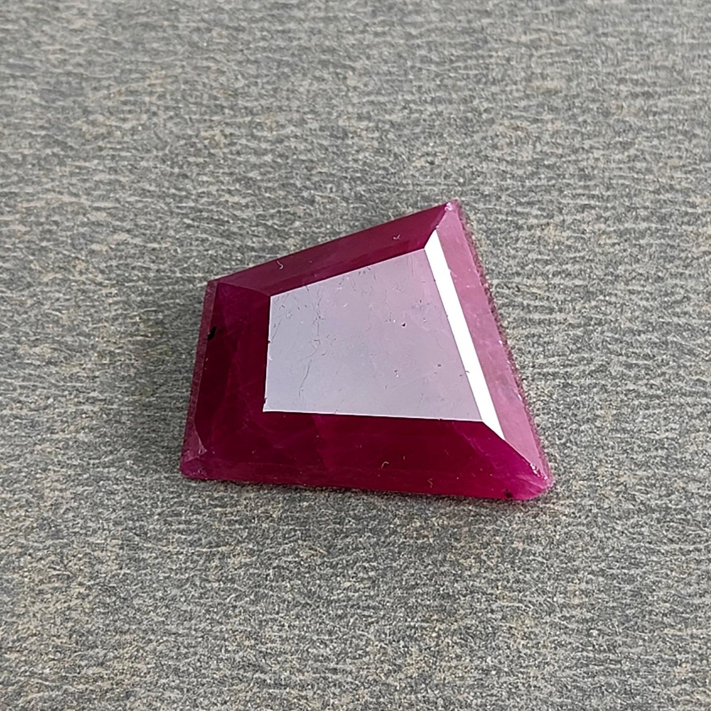 Ruby Gemstone Step Cut : 16.40cts Natural Untreated Unheated Red Ruby Trapezium Shape 18*16mm 1pc