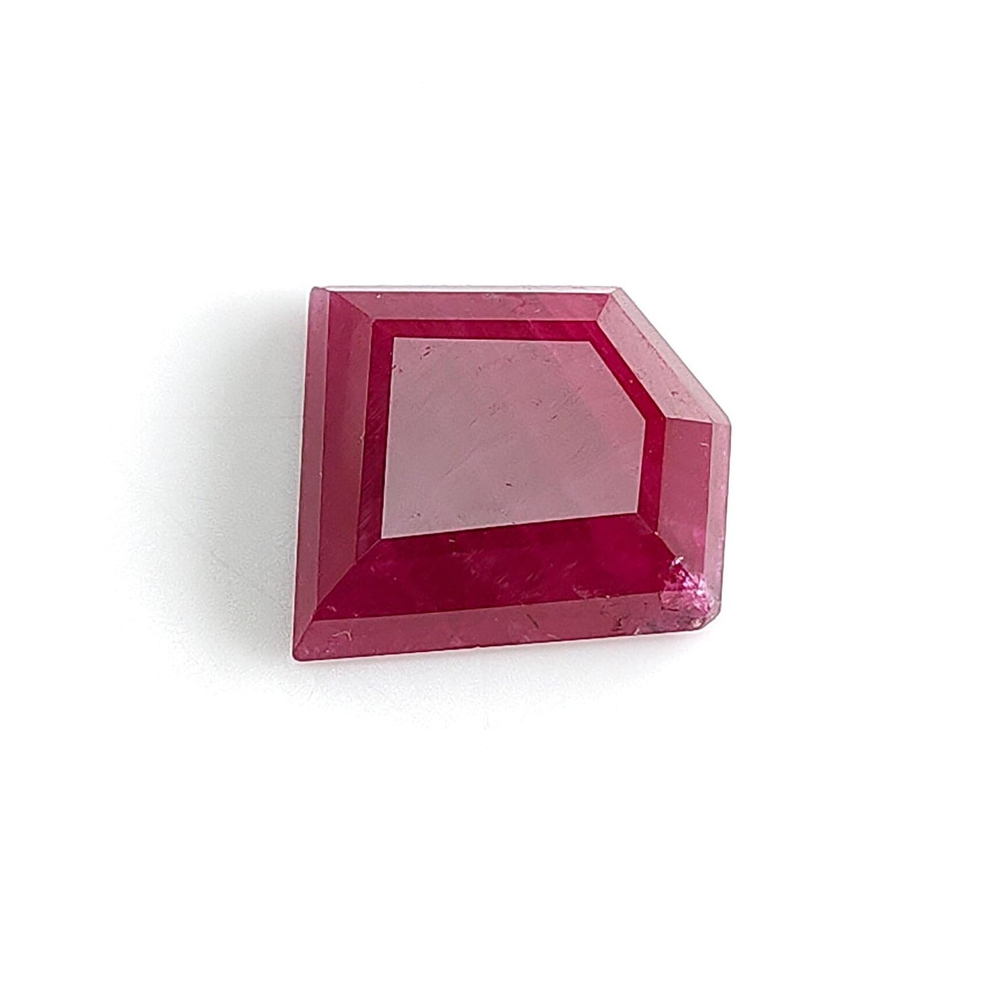 Ruby Gemstone Step Cut : 17.00cts Natural Untreated Unheated Red Ruby Trapezium Shape 16*15mm 1pc