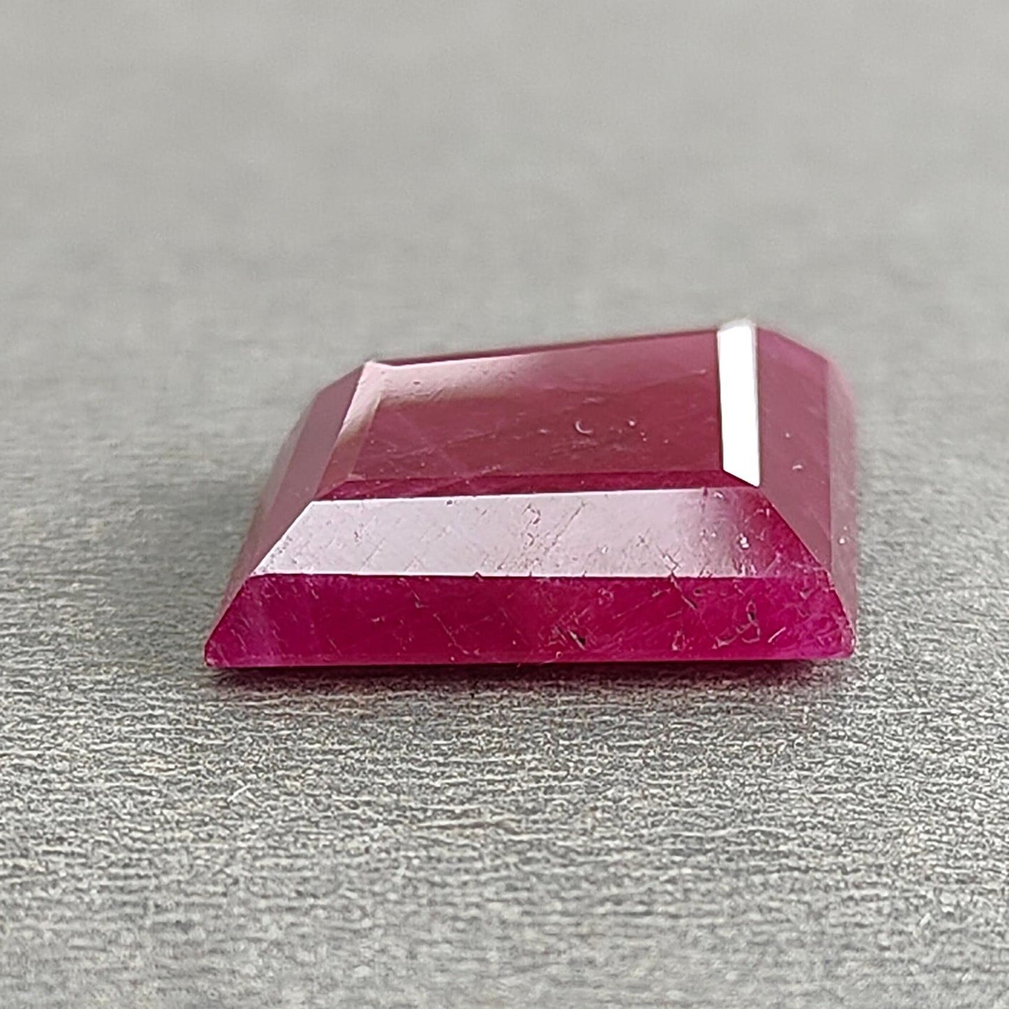 Ruby Gemstone Step Cut : 17.80cts Natural Untreated Unheated Red Ruby Trapezium Shape 17*18mm 1pc