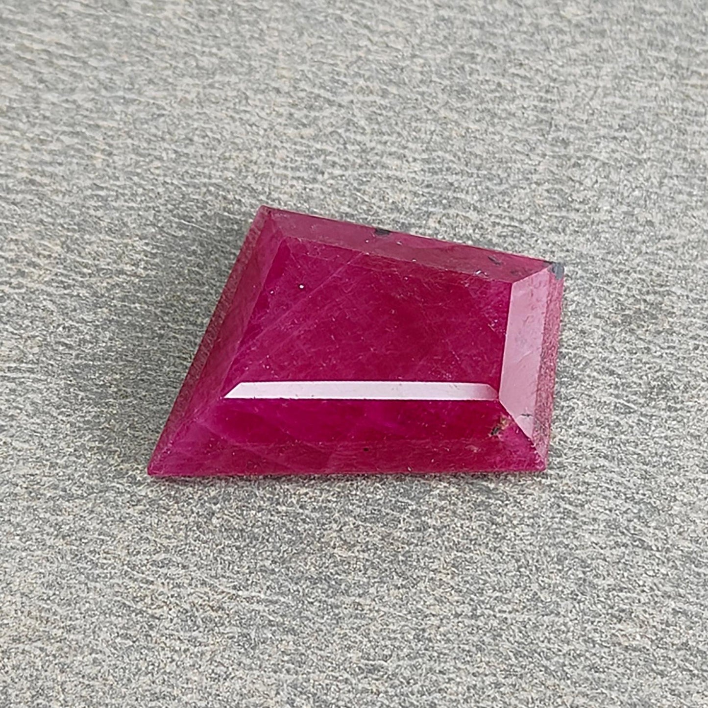Ruby Gemstone Step Cut : 18.50cts Natural Untreated Unheated Red Ruby Trapezium Shape 19*16mm 1pc