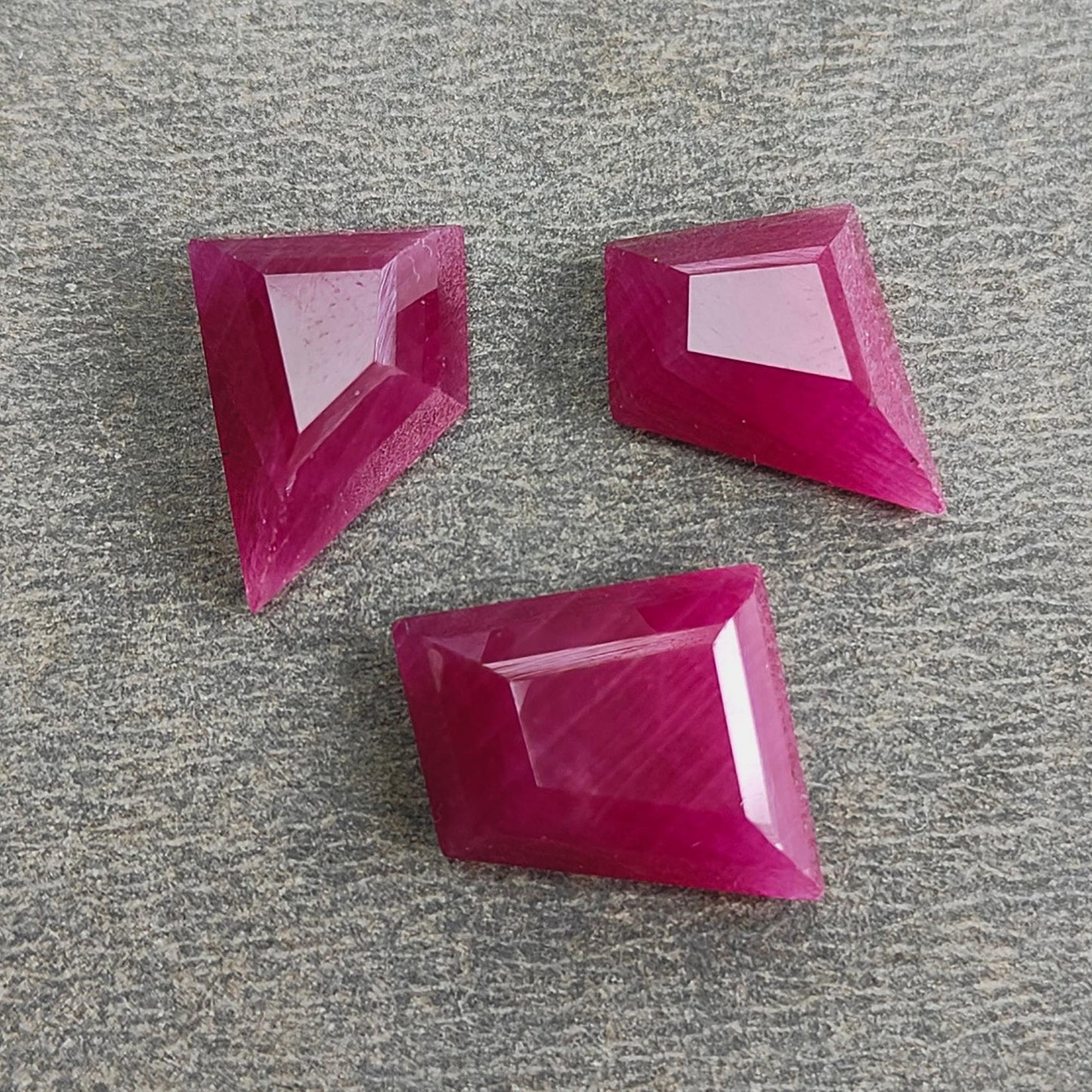 Ruby Gemstone Step Cut : 17.80cts Natural Untreated Unheated Red Ruby Trapezium Shape 10*12mm 3pc