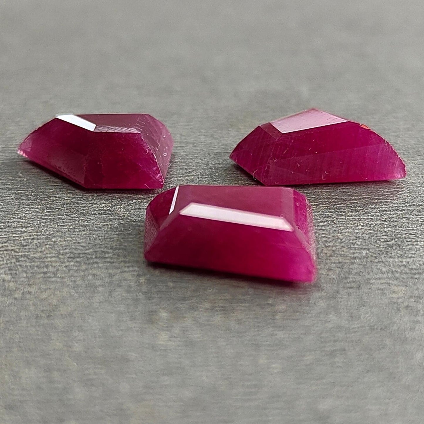 Ruby Gemstone Step Cut : 17.80cts Natural Untreated Unheated Red Ruby Trapezium Shape 10*12mm 3pc