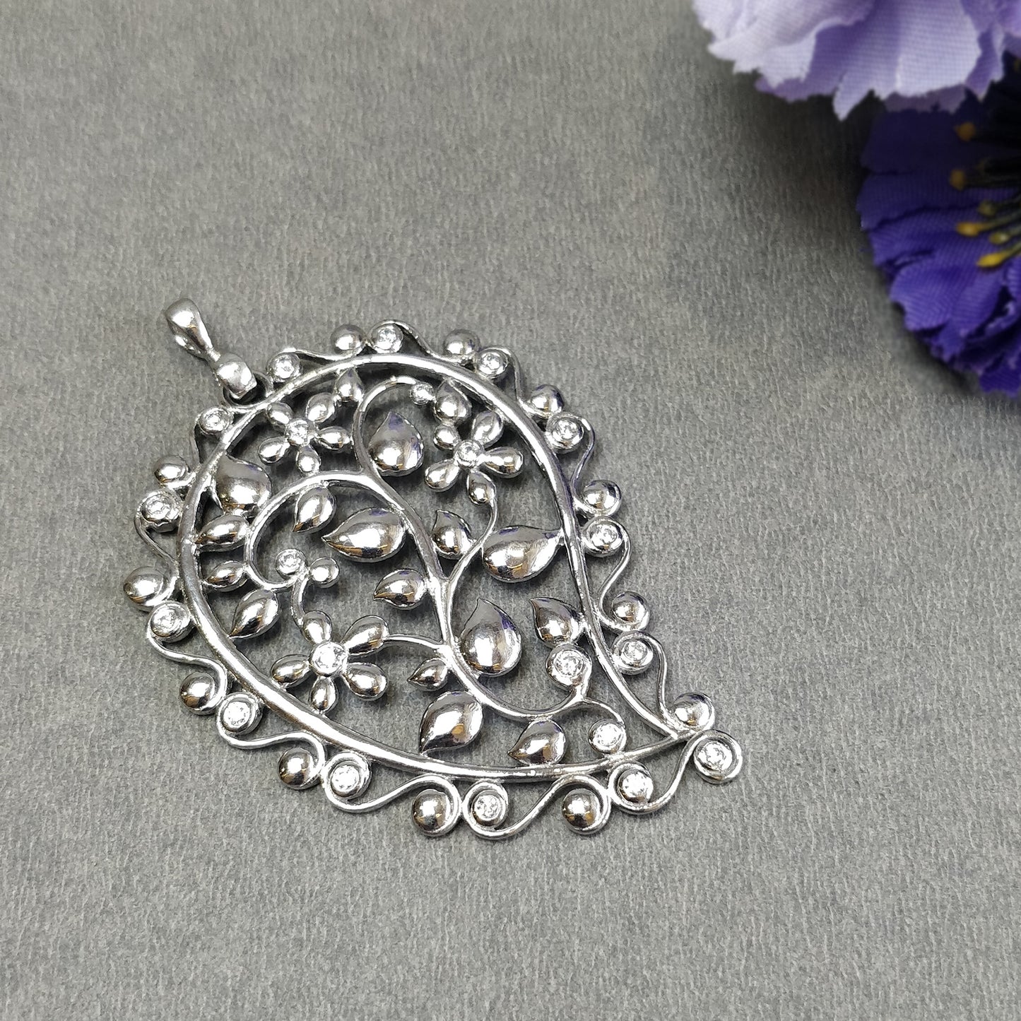 925 Sterling Silver With Cubic Zirconia Pendant : 10.67gms Fashion Jewellry Single Side Floral Leaf Pendant 2.5" Gift For Her