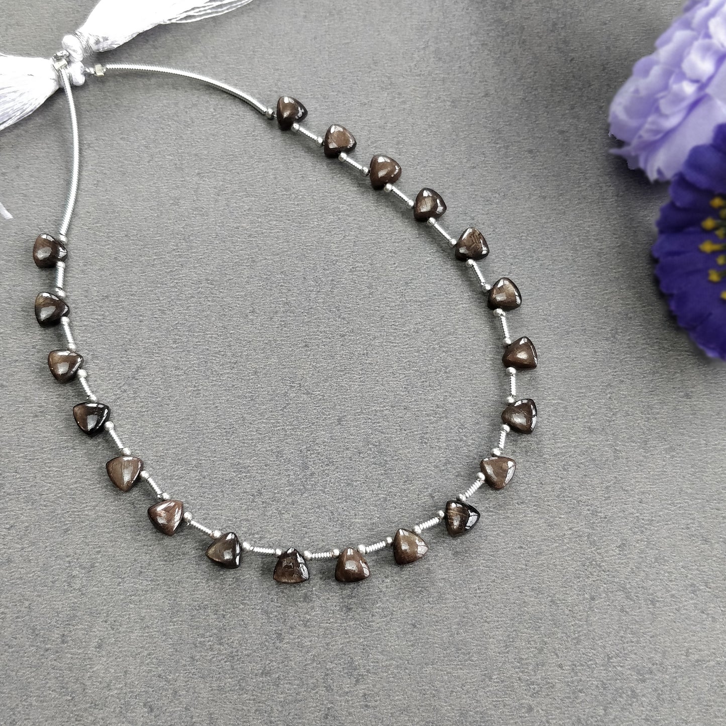 Golden Brown Chocolate Sapphire Gemstone Cabochon Loose Beads : 28.00cts Natural Unheated Triangle Plain Nuggets 6mm