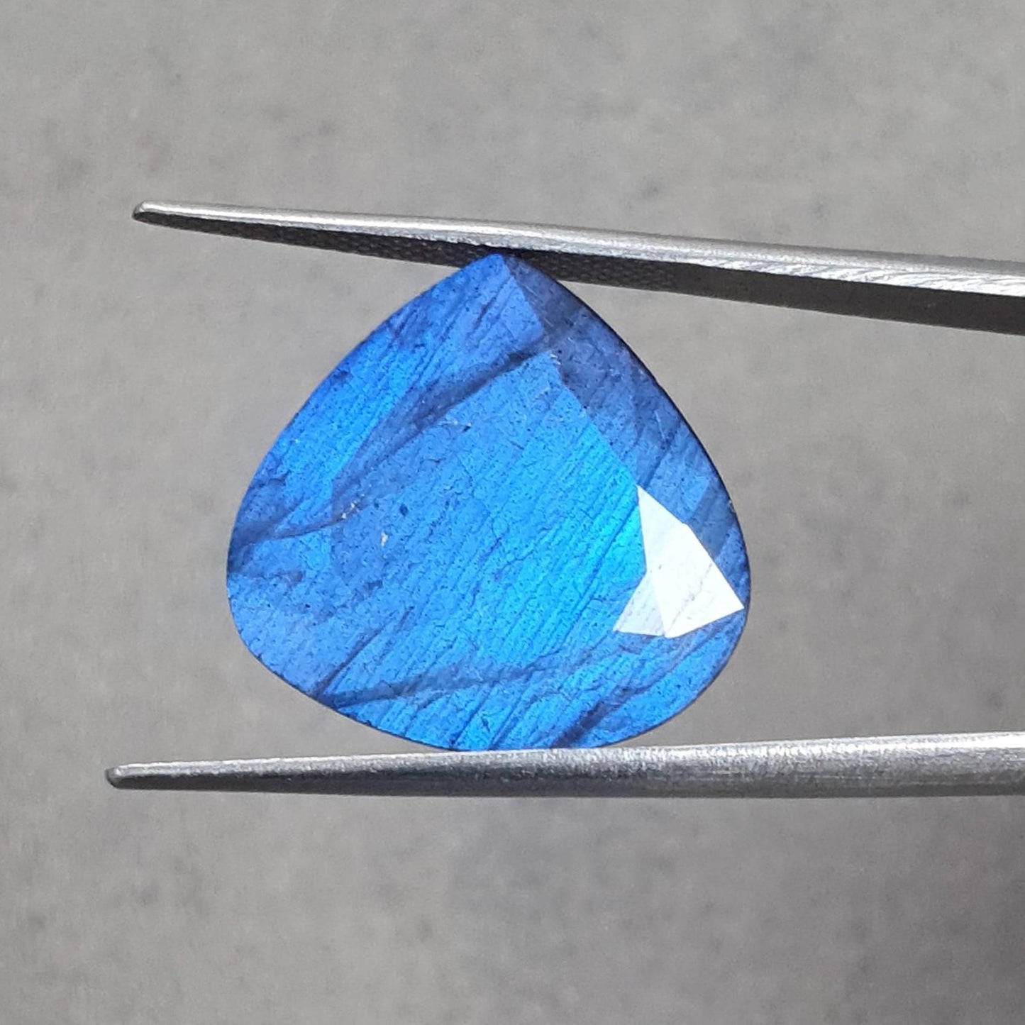 Rainbow Flashing Labradorite Fancy Cut: 13.10cts Natural Untreated Unheated Blue Labradorite Heart Shape 1pc For Jewelry 19*20mm