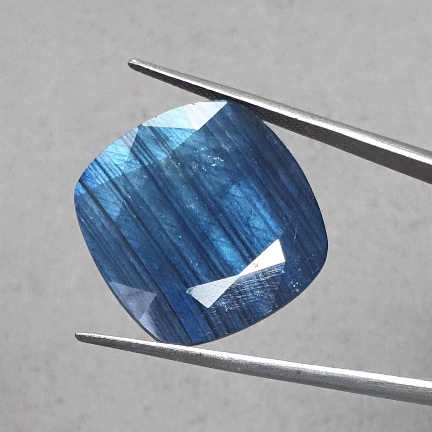 Labradorite Cabochon Fancy Cut : 29.00cts Natural Untreated Unheated Blue Labradorite Cushion Shape 1pc For Jewelry 22mm
