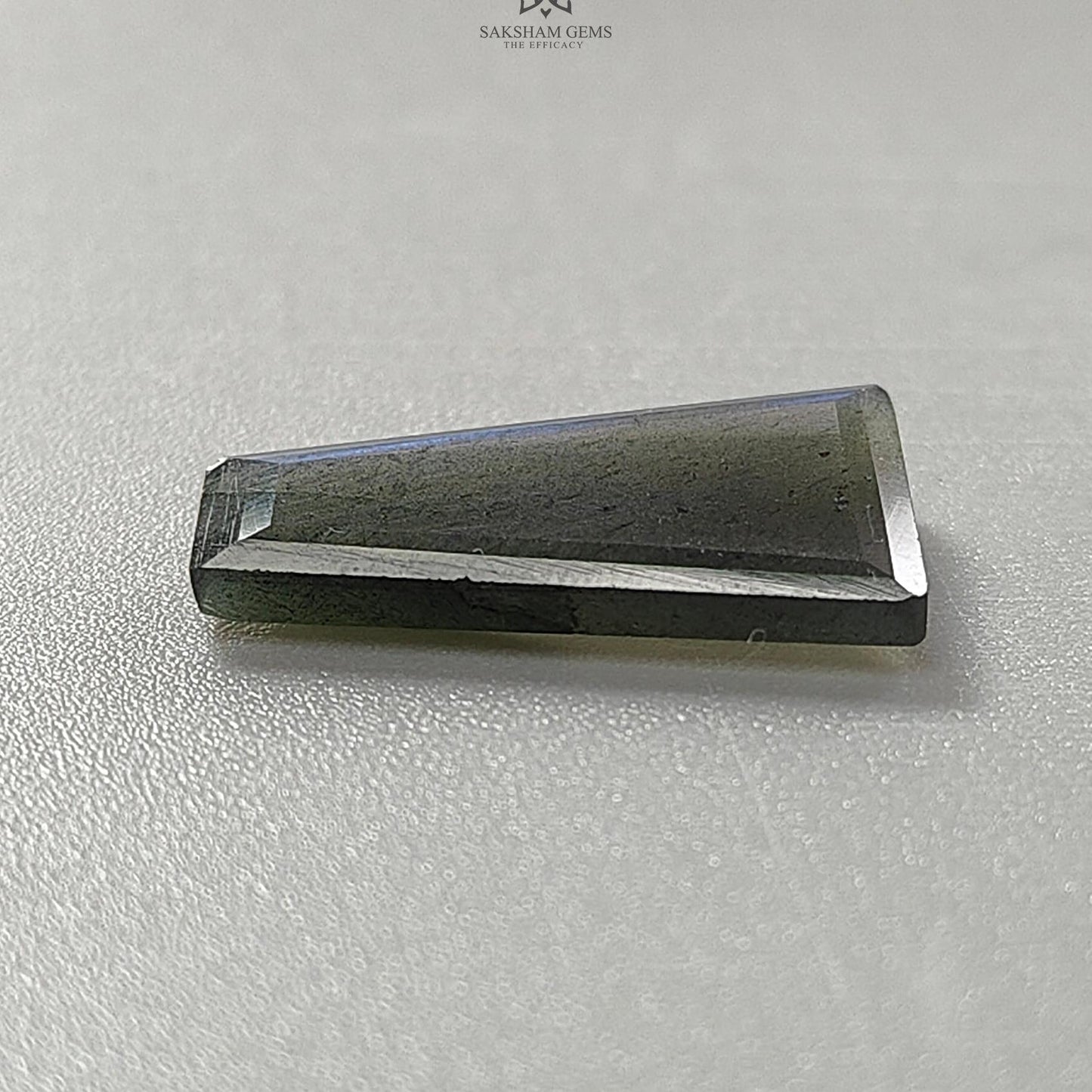 Rainbow Flashing Labradorite Fancy Cut: 7.20cts Natural Untreated Unheated Blue Labradorite Trapezium Shape 1pc For Jewelry 21*12mm