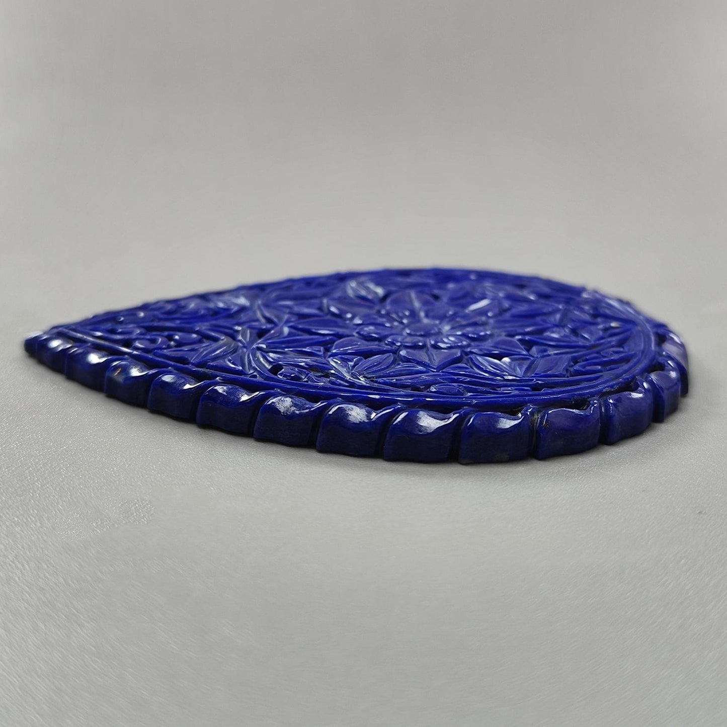 163.00cts Natural Untreated Blue Lapis Lazuli Hand Carved Pear Shape 76*57mm