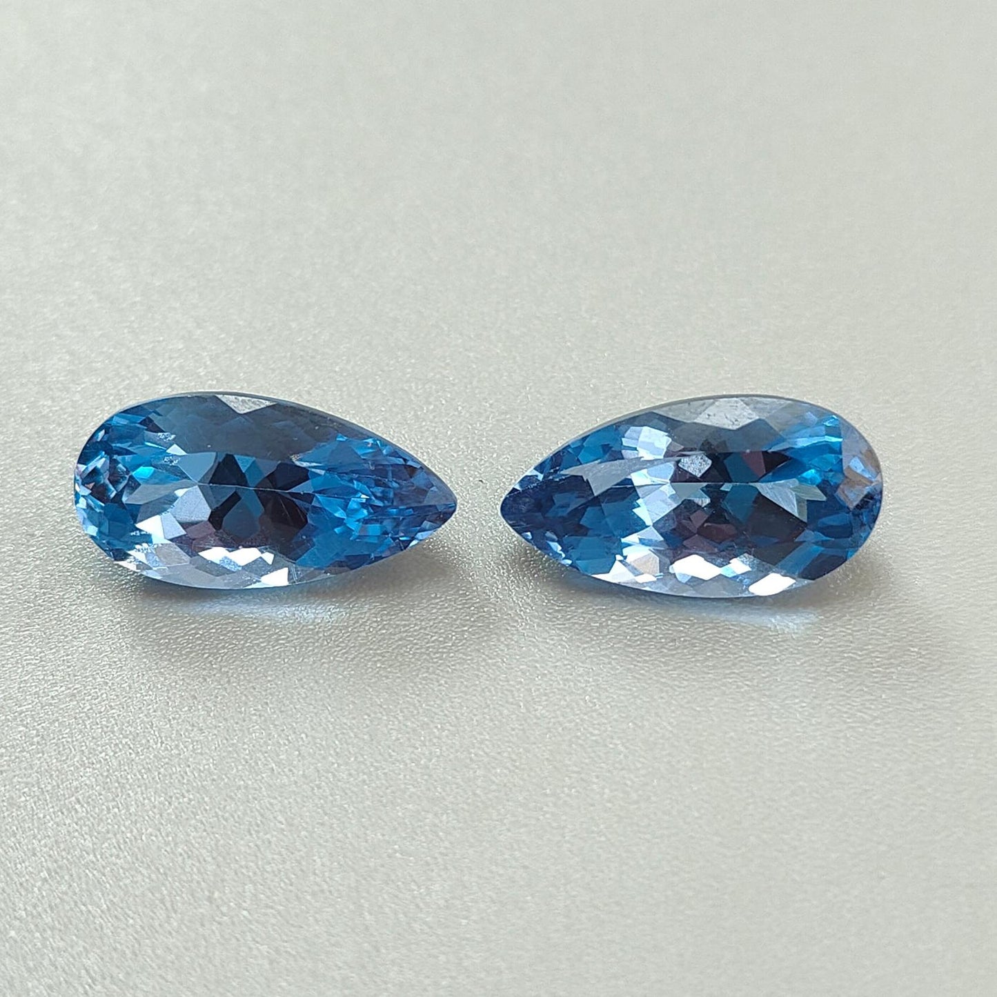 Synthetic Multi Color Gemstones Faceted Cut: Manmade Sapphire & Morganite Pear Shape 18*9mm Pair for Jewelry
