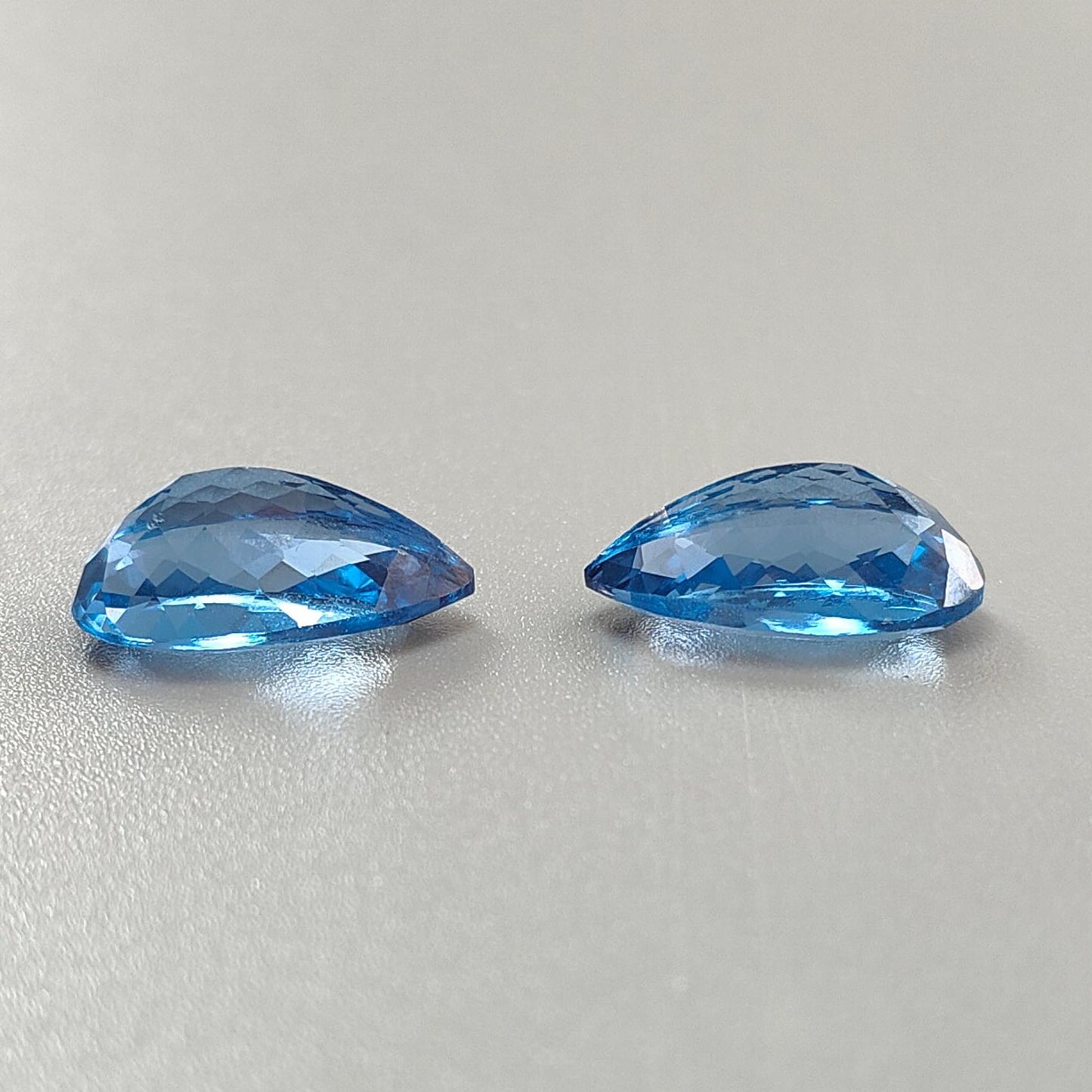Synthetic Multi Color Gemstones Faceted Cut: Manmade Sapphire & Morganite Pear Shape 18*9mm Pair for Jewelry