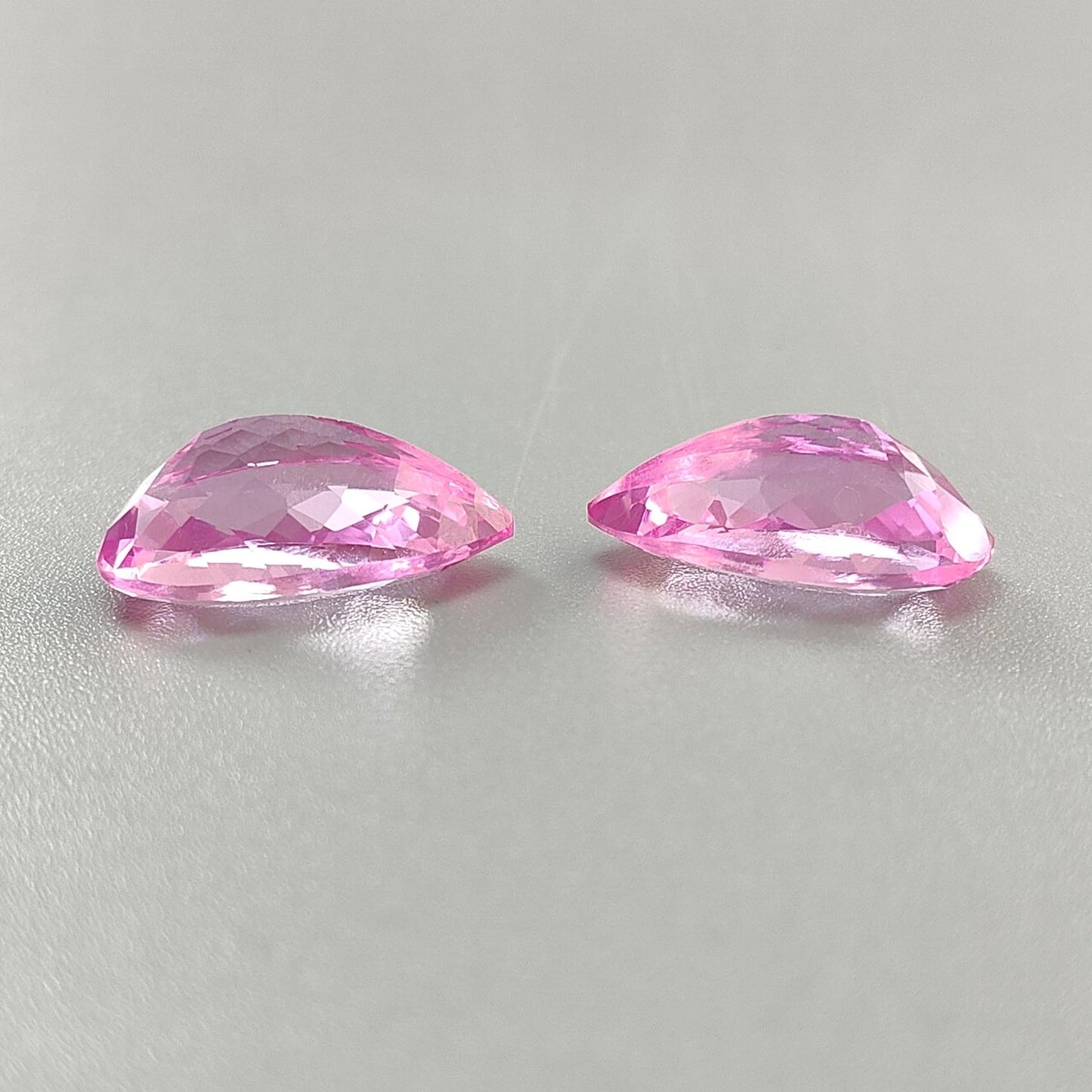Synthetic Multi Color Gemstones Faceted Cut: Manmade Sapphire & Morganite Pear Shape 18*9mm Pair for Jewelry