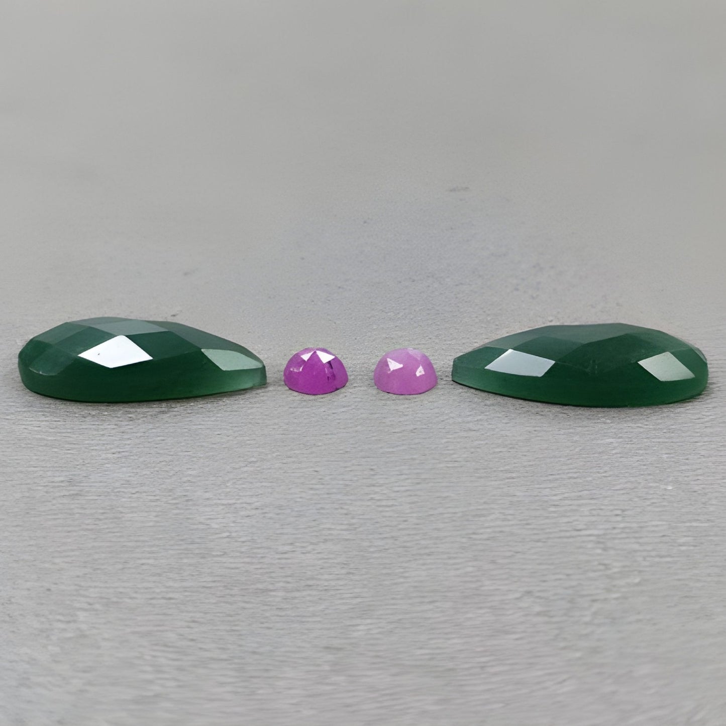 Cuarcita, zafiro, piedra preciosa natural sin tratar