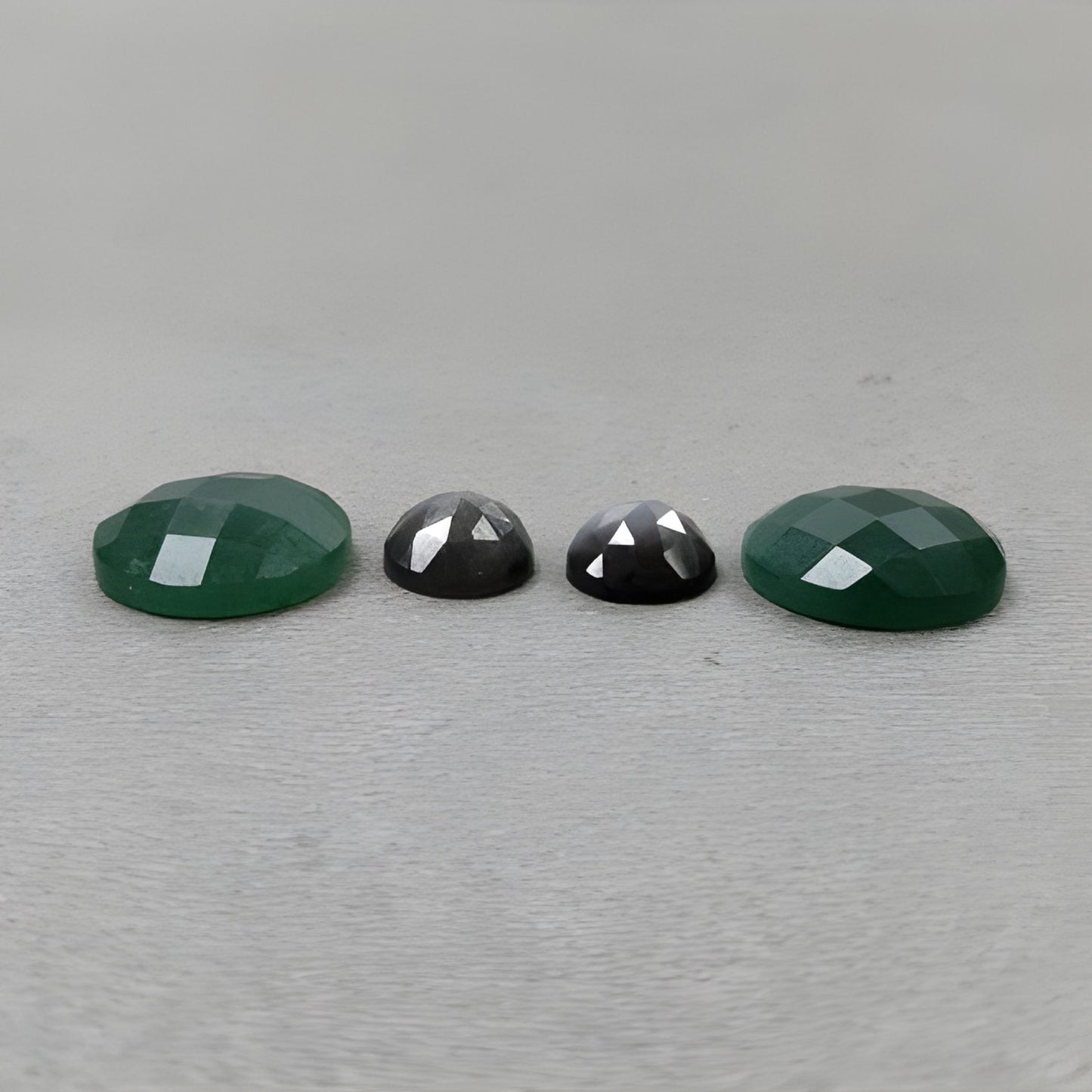 Cuarcita, zafiro, piedra preciosa natural sin tratar