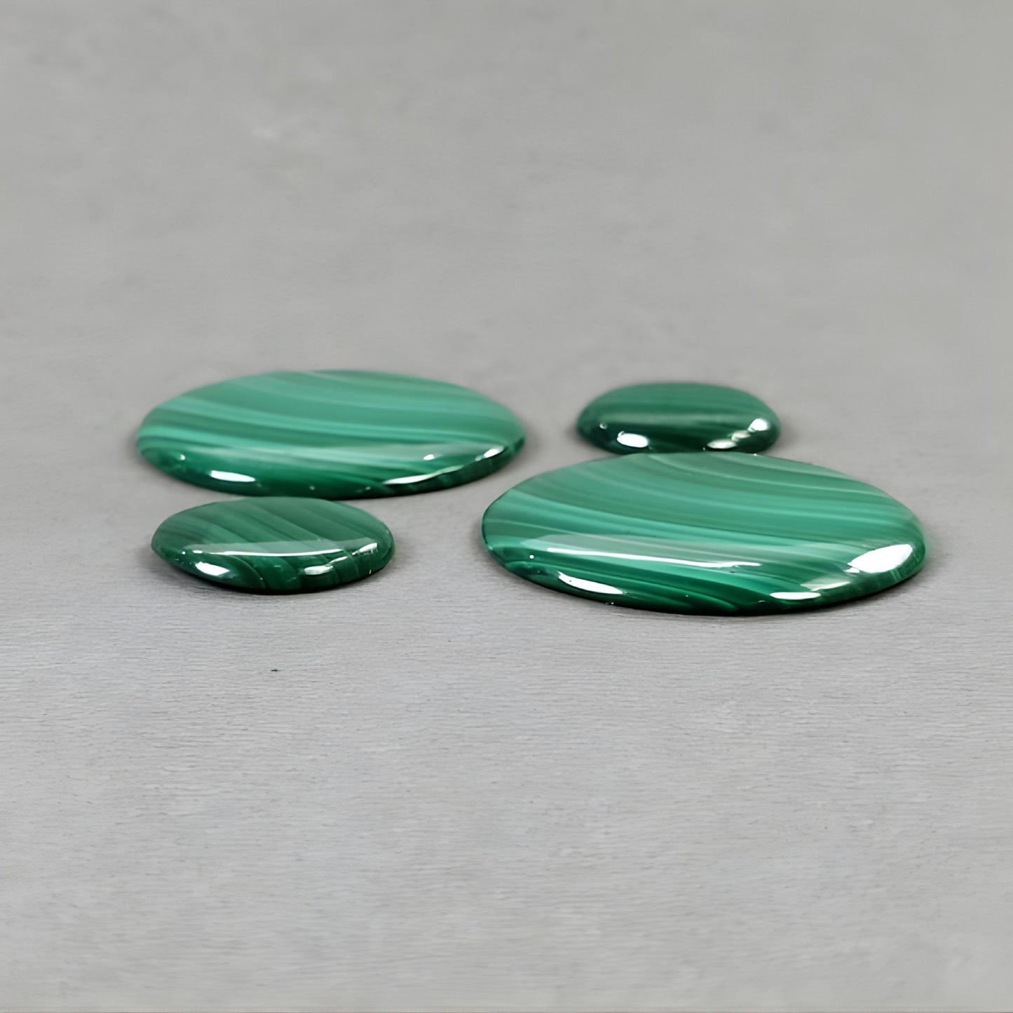 133.95cts Malachite Gemstone Natural Untreated Cabochon Round Shape 4pcs