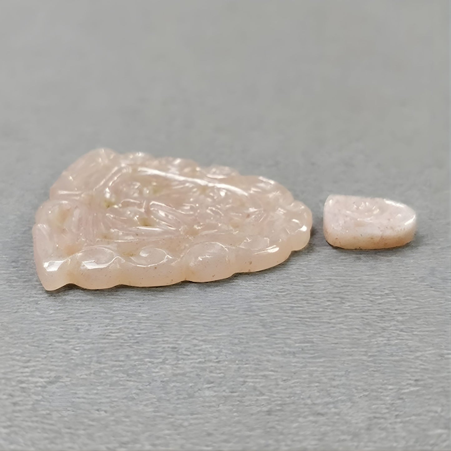 月光石宝石精美雕刻