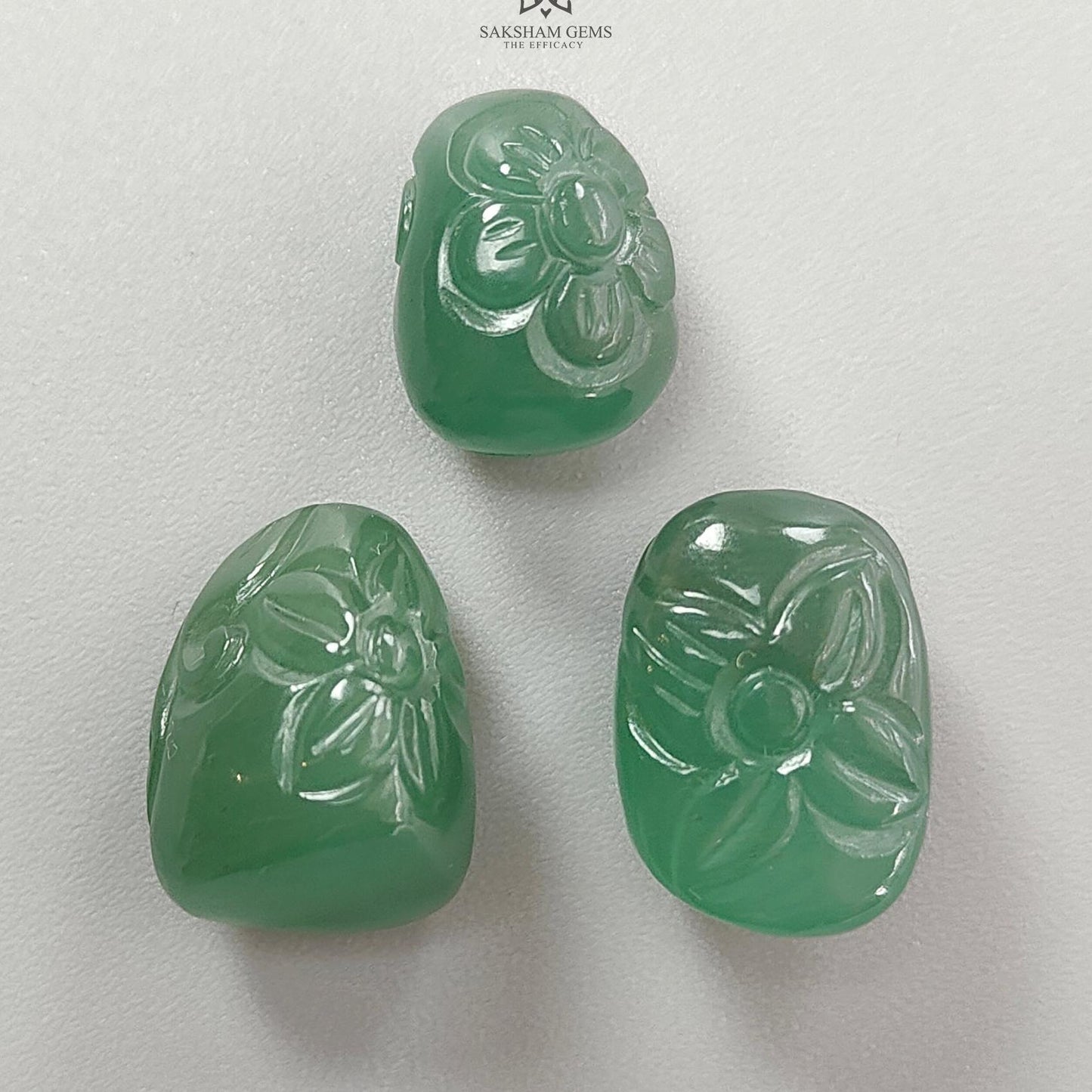 Green Quartz Gemstone Carving: 43.40cts Natural Untreated Green Quartz Both Side Hand Carved Fancy Shape 14mm - 17mm 3pcs For Jewelry