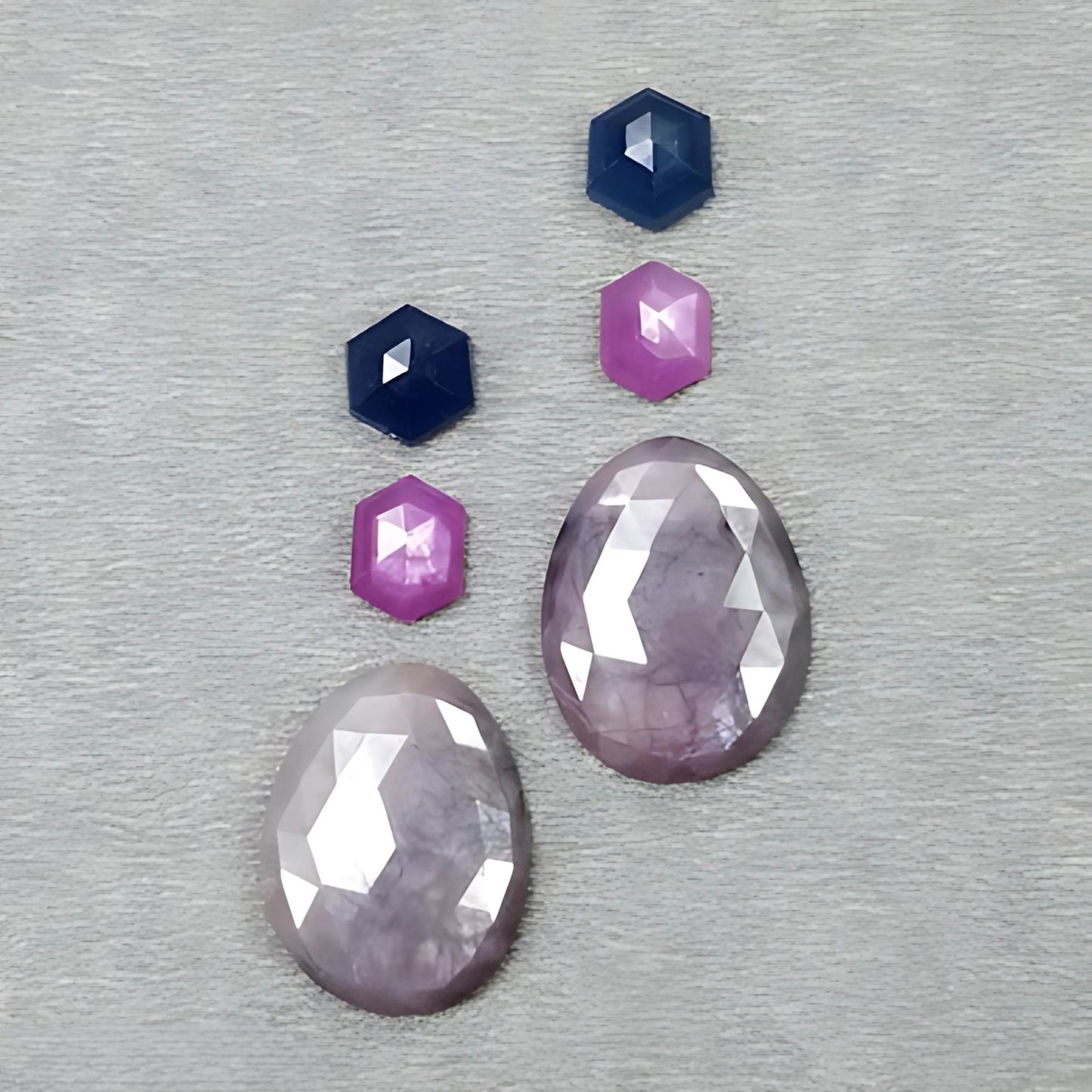Facettierter Multi-Saphir-Edelstein