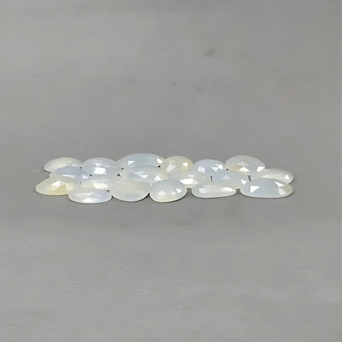 102.65cts Natural Untreated Multi Sapphire Gemstone Uneven Shape Rose Cut Slices 13*11mm - 16.5*13mm 18pcs