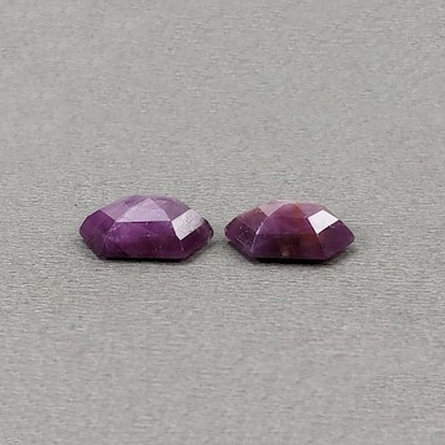 天然未经处理的宝石红宝石