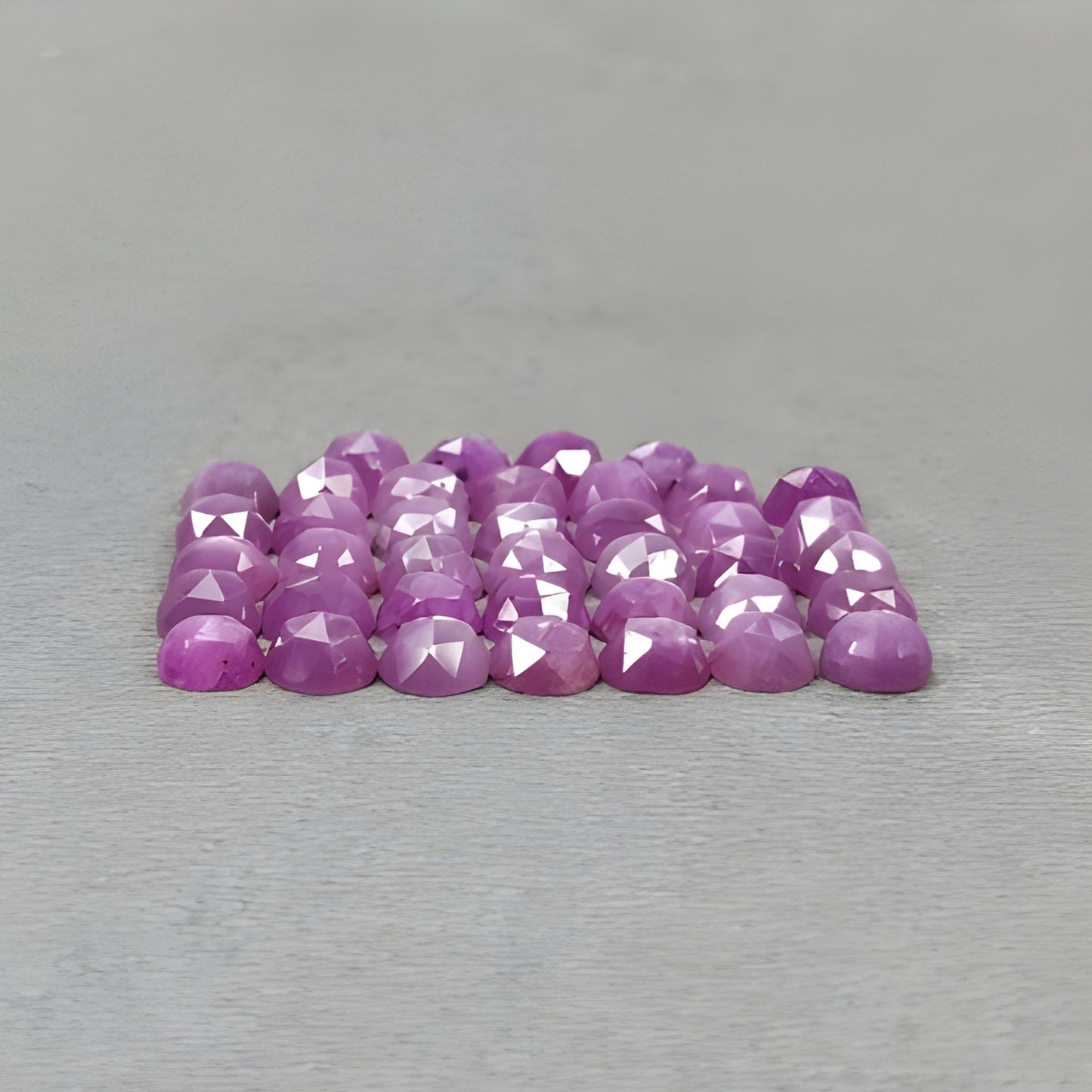 حجر ميلاد شهر يوليو