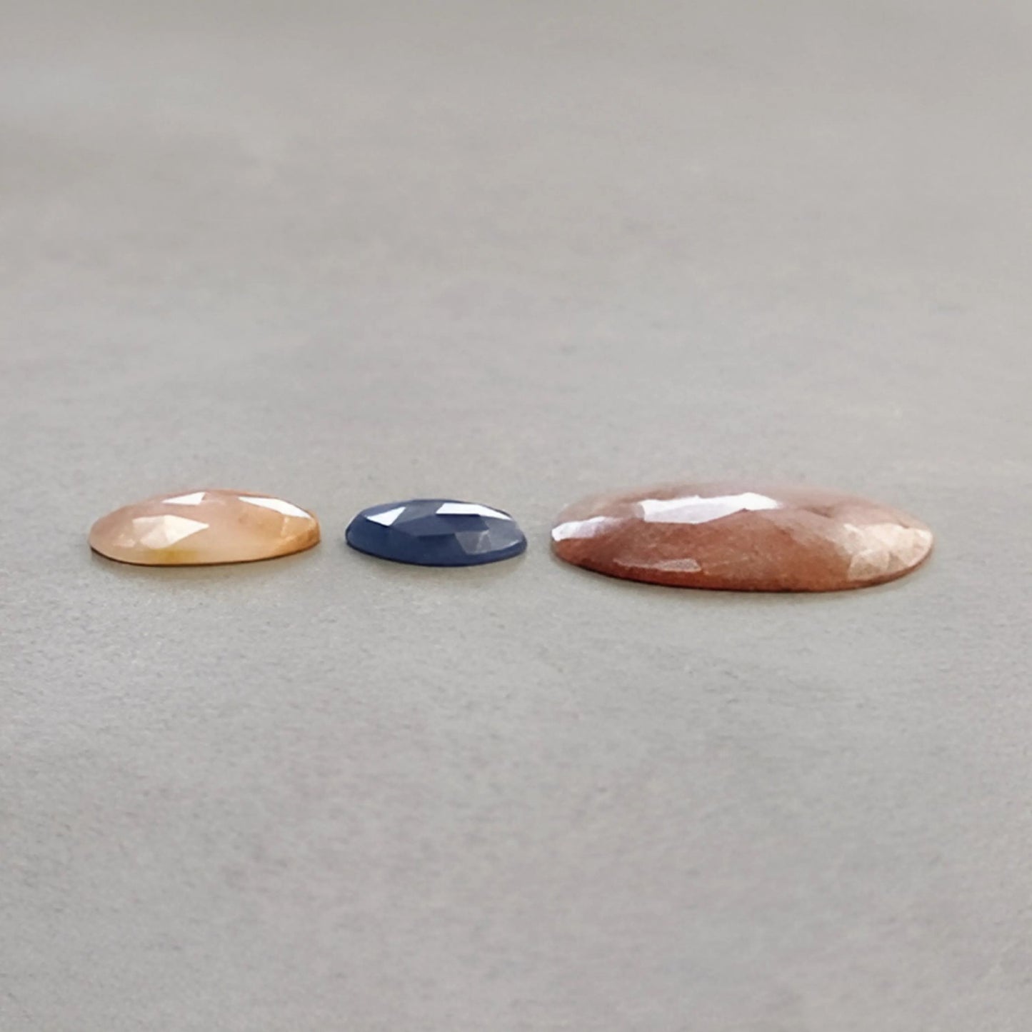 Flat Back Sapphire