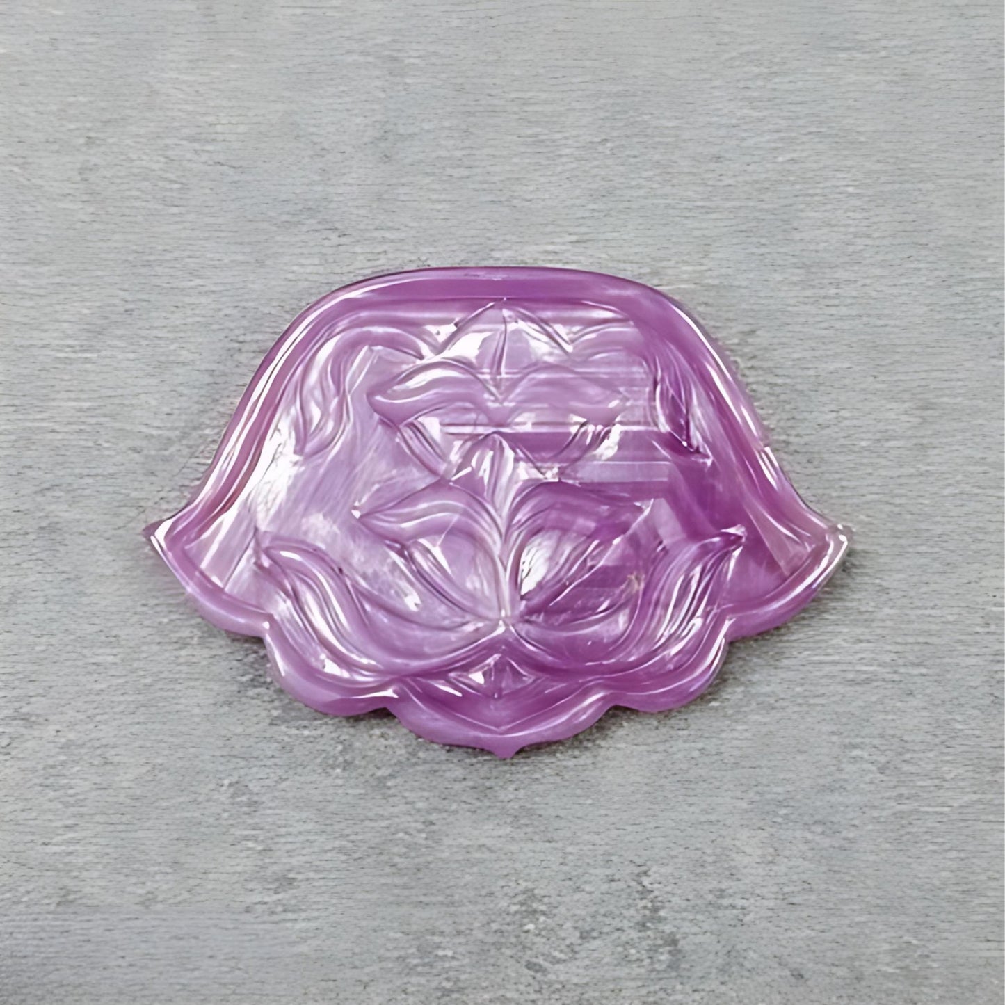 粉色蓝宝石异形雕刻