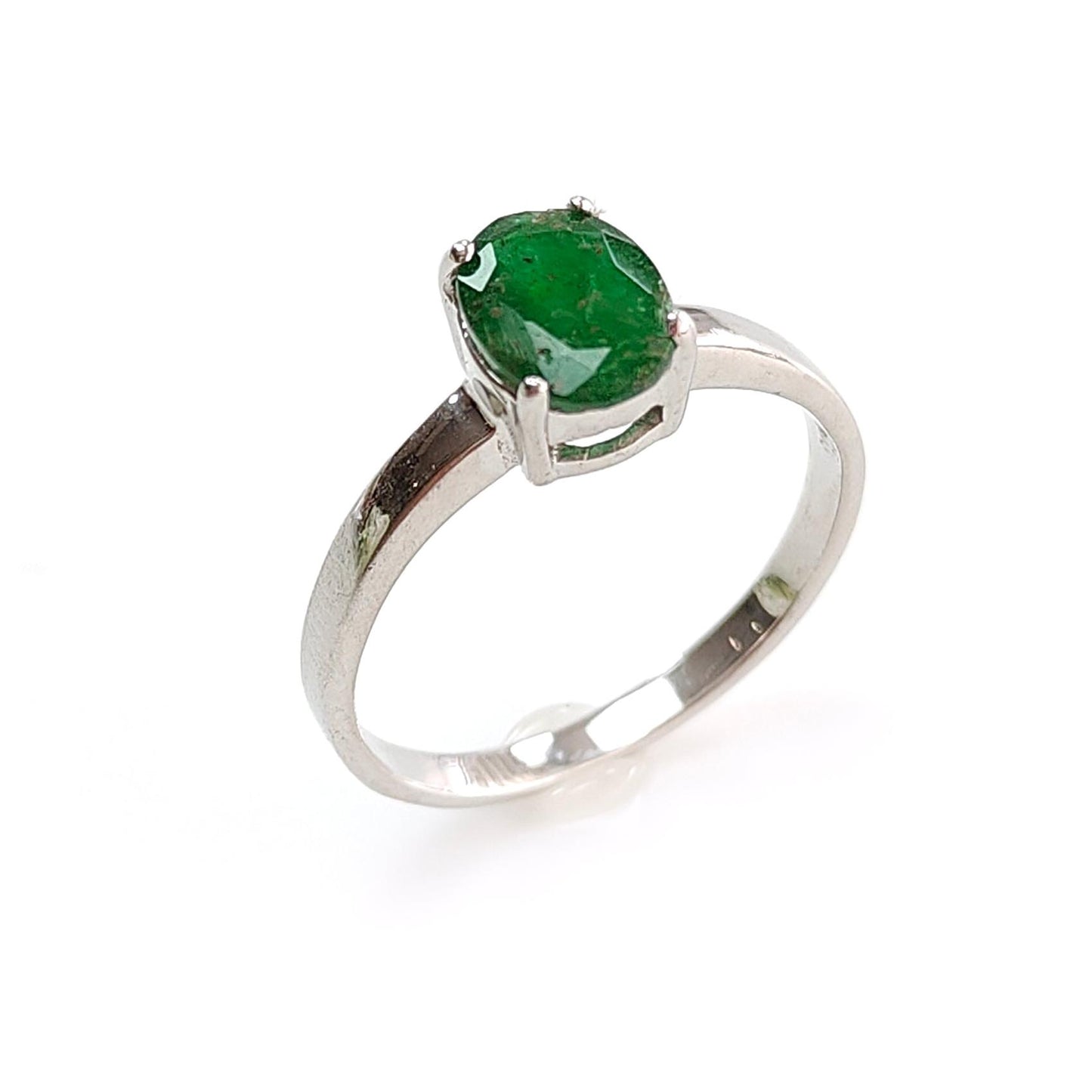 Emerald Faceted Silver Ring: 2.16gms Natural Untreated Emerald Oval Faceted Cut 925 Sterling Silver Prong Set Ring 7.40 US
