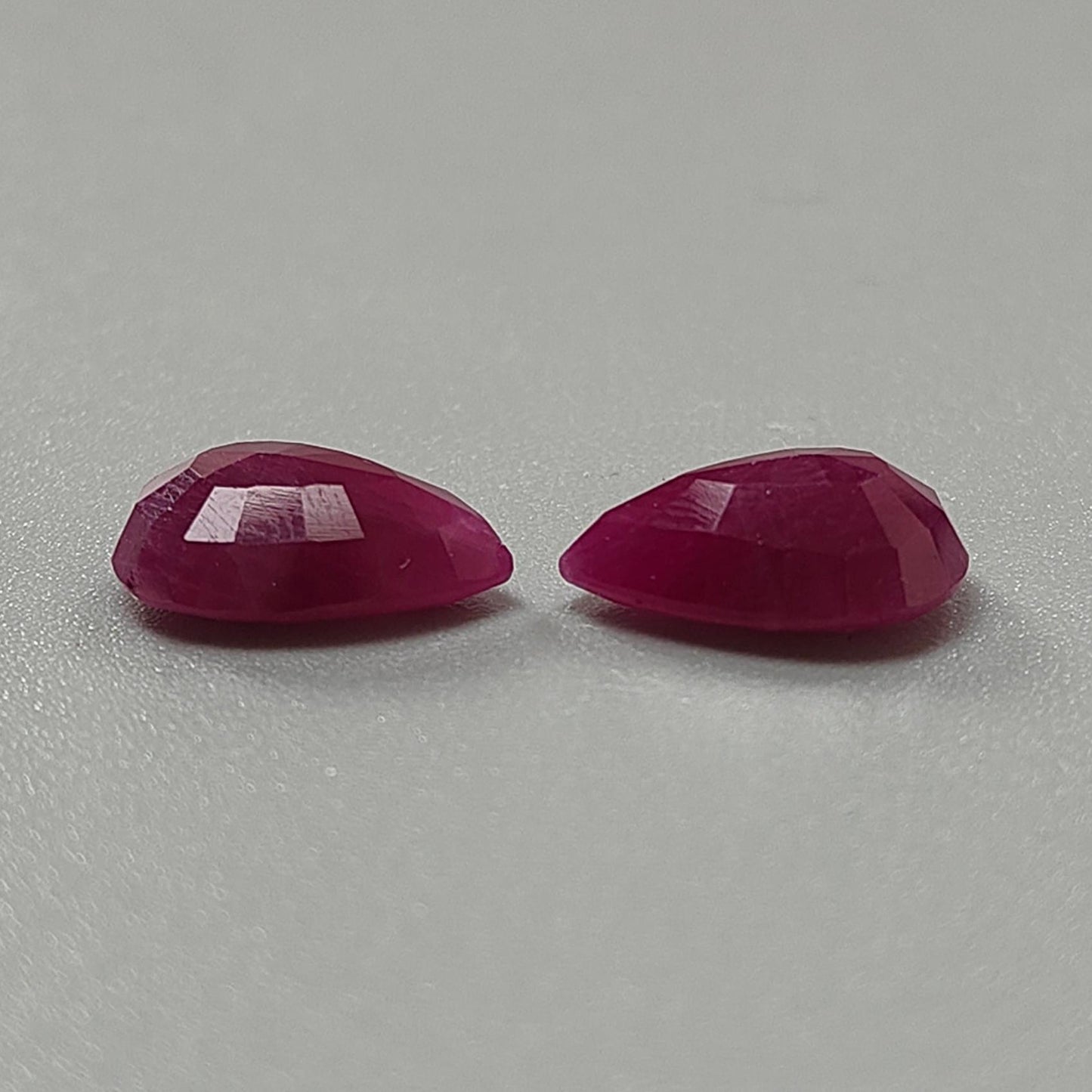 Ruby Gemstone Faceted Cut: 10.00cts Natural Untreated Unheated Red Ruby Pear Shape 13*9mm Pair for Jewelry July Birthstone