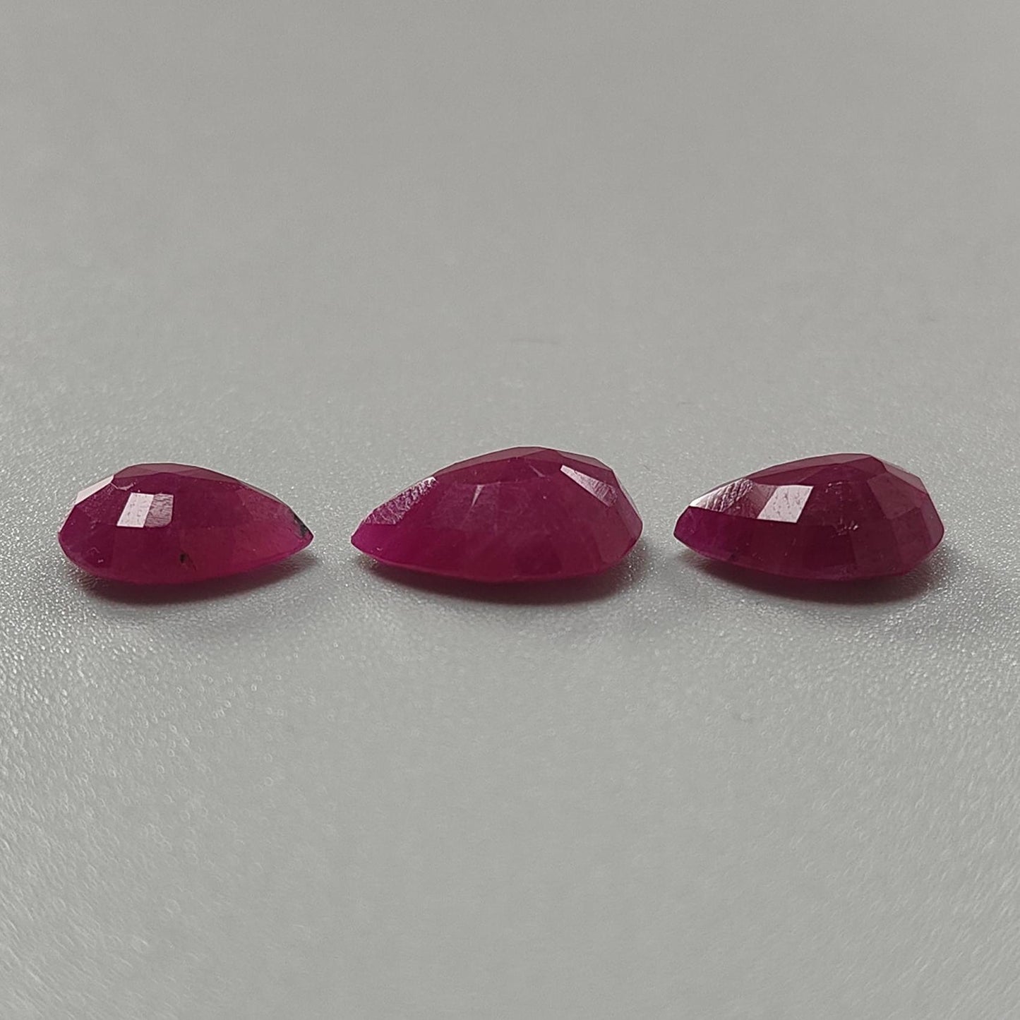 14.40cts Natural Untreated Unheated Red Ruby Pear Shape 12*8mm - 13*9mm