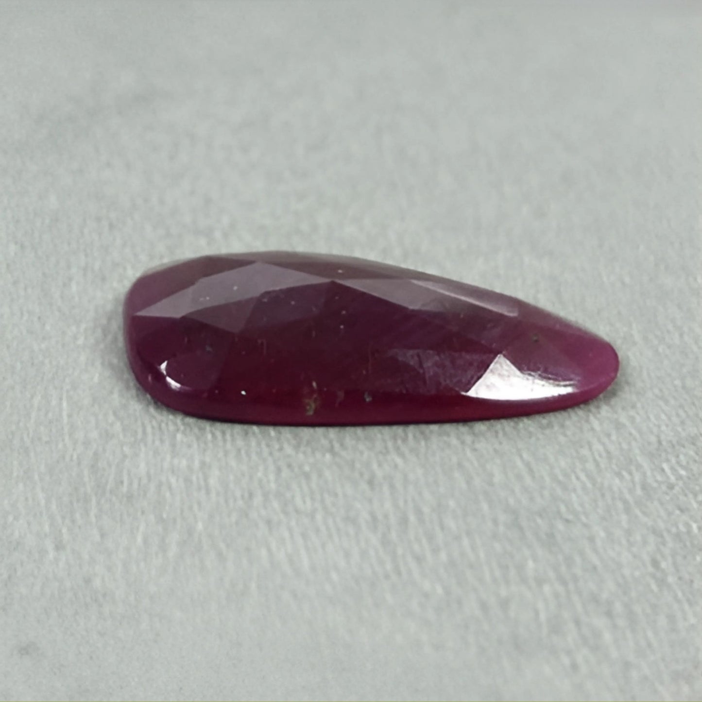 珠宝用红宝石