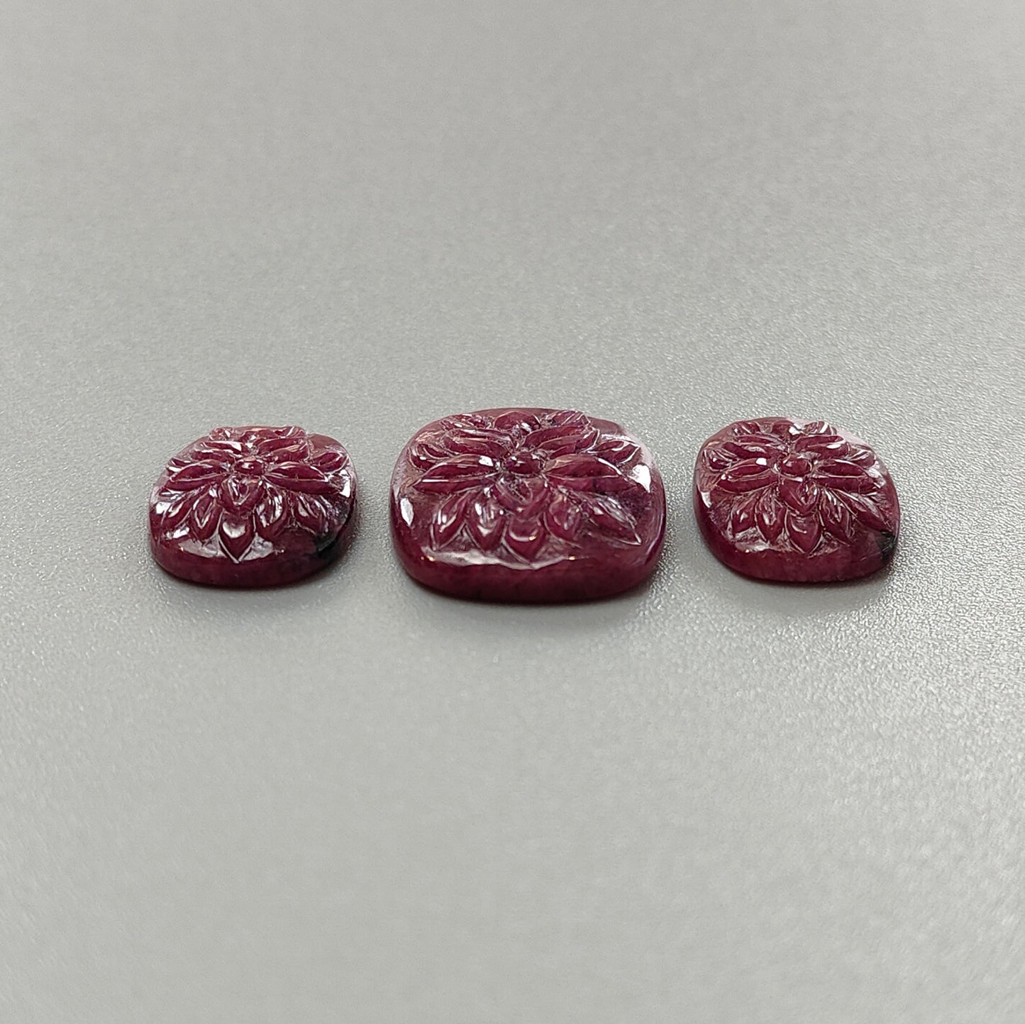 Ruby Gemstone Carving : 42.40cts Natural Untreated Unheated Red Ruby Hand Carved Cushion Shape 18*13mm - 21*19mm 3pc Set For Jewelry