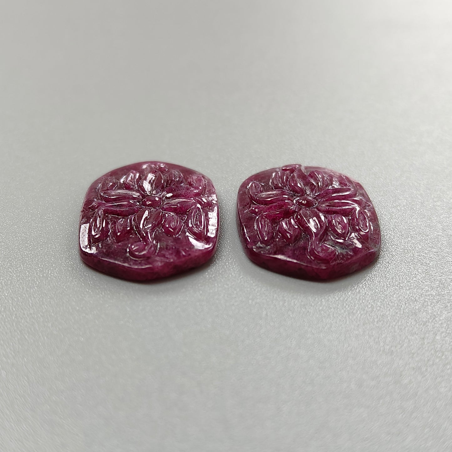 Ruby Gemstone Carving : 50.90cts Natural Untreated Unheated Red Ruby Hand Carved Hexagon Shape 28*19 - 29*19mm 2pc For Jewelry