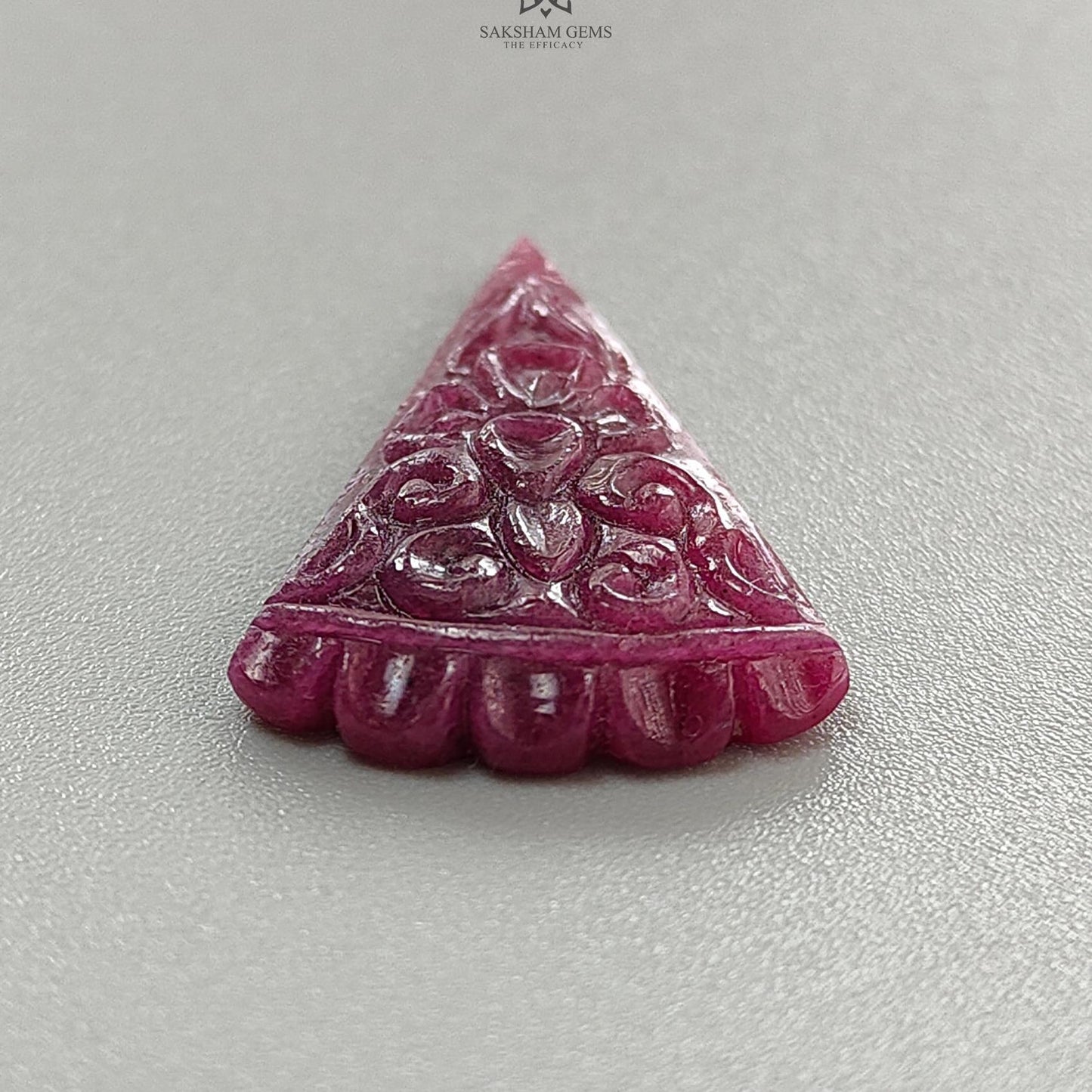 Ruby Gemstone Carving : 20.00cts Natural Untreated Unheated Red Ruby Hand Carved Triangle Shape 32.5*19.5mm 1pc