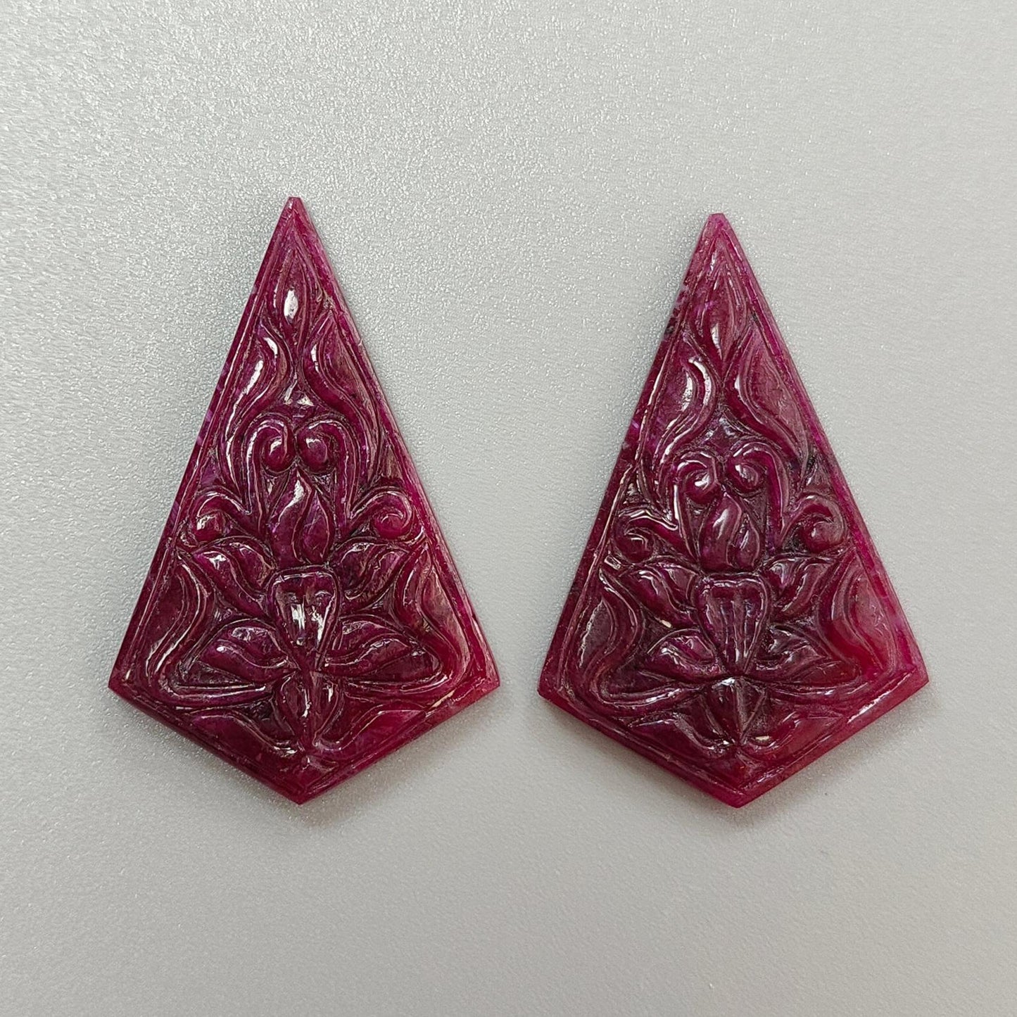 Ruby Gemstone Carving : 68.80cts Natural Untreated Unheated Red Ruby Hand Carved Pear Shape 42*26.5mm Pair