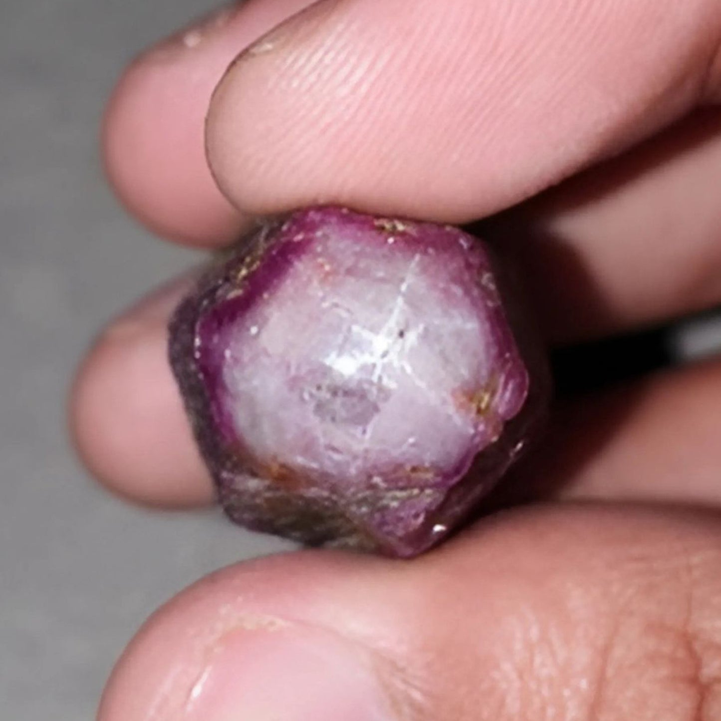 Pietra curativa rubino stellato