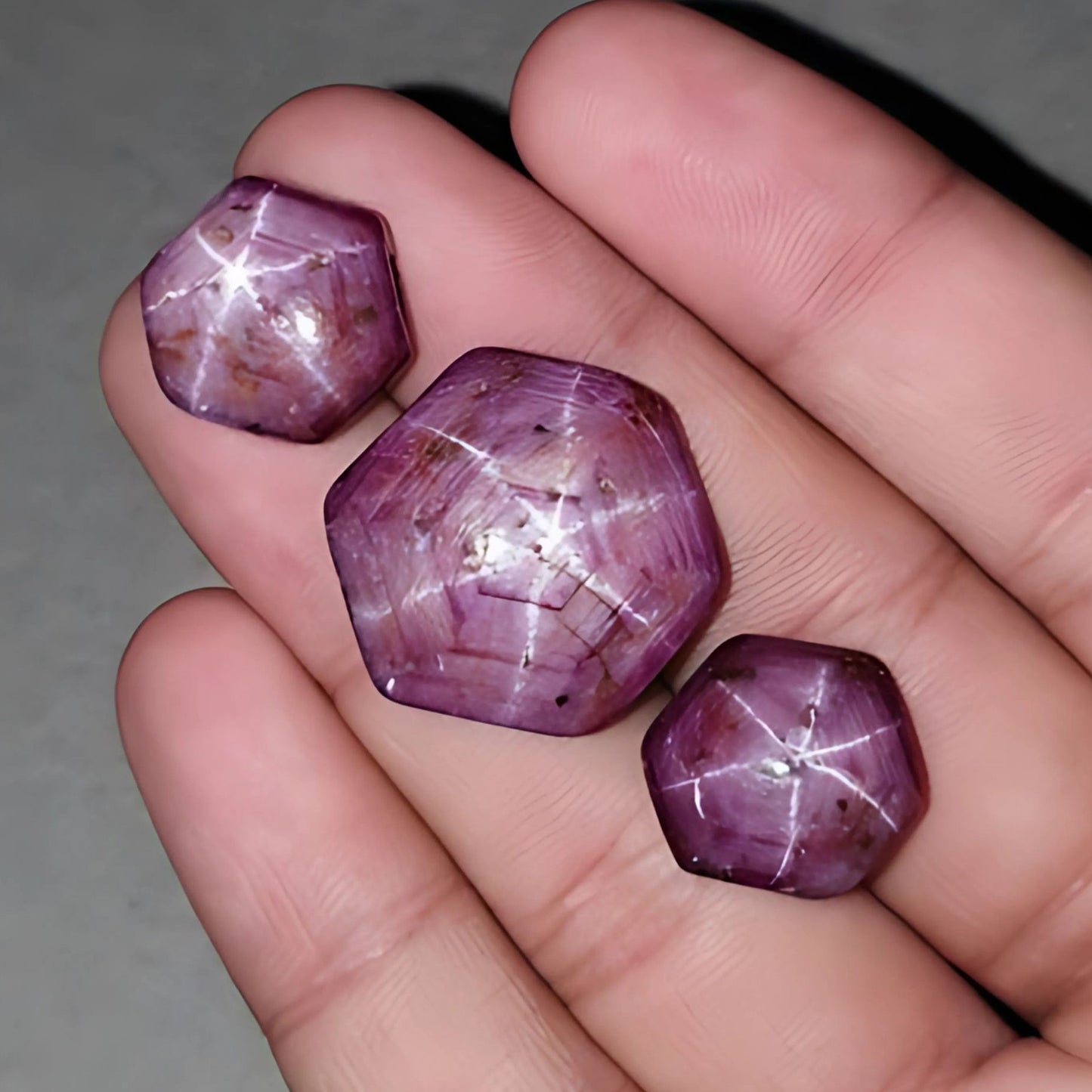 Rubí estrella hexagonal