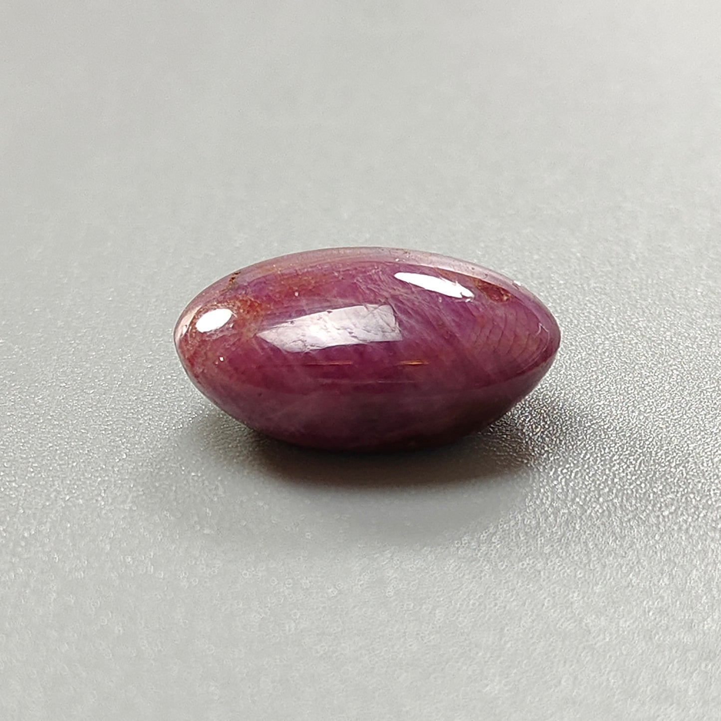 天然星光红宝石
