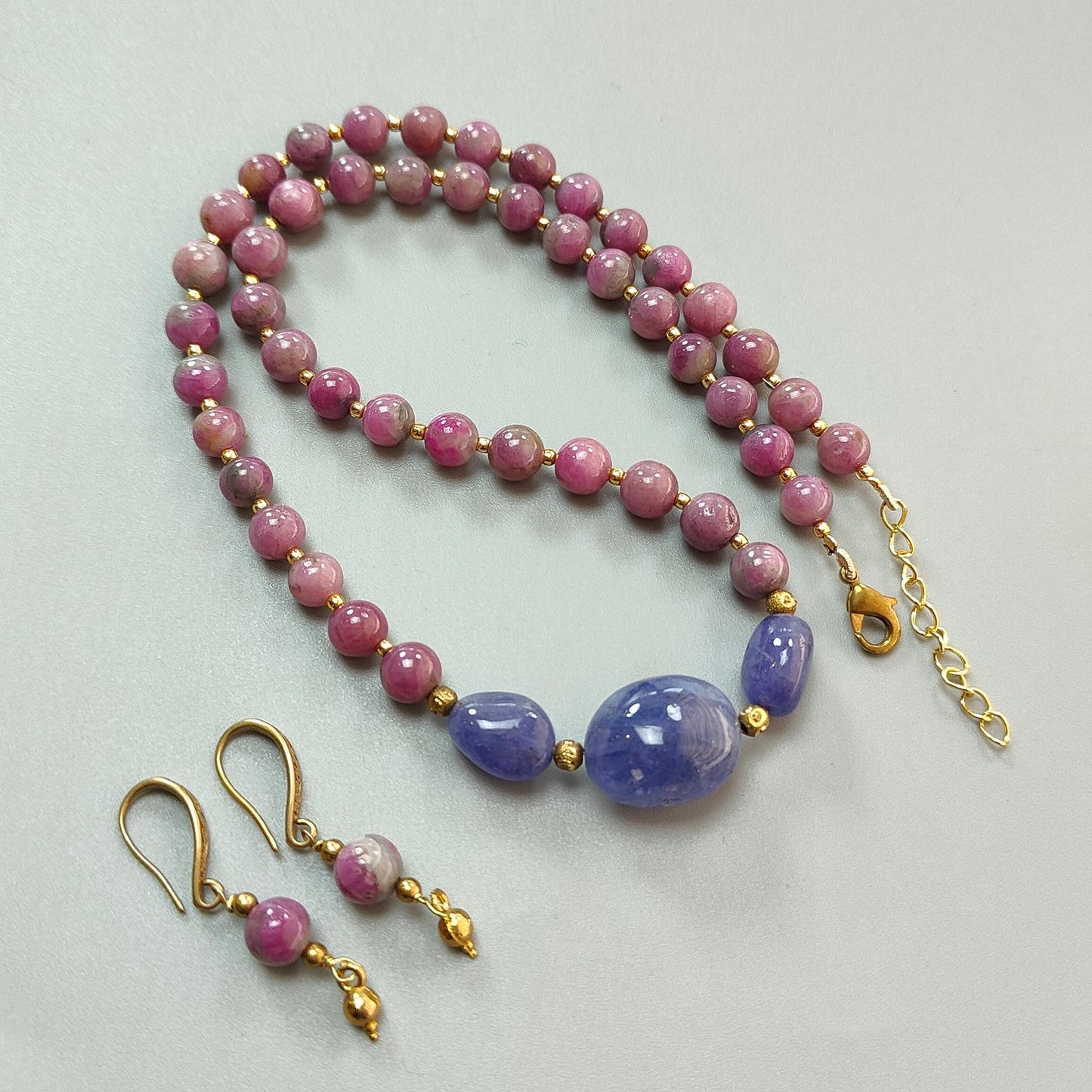 Bi-Color Ruby Necklace Earring Jewelry Set: 261.10cts Natural Untreated Zoisite Ruby, Tanzanite Round Plain Brass Jewelry Set 8mm 19"
